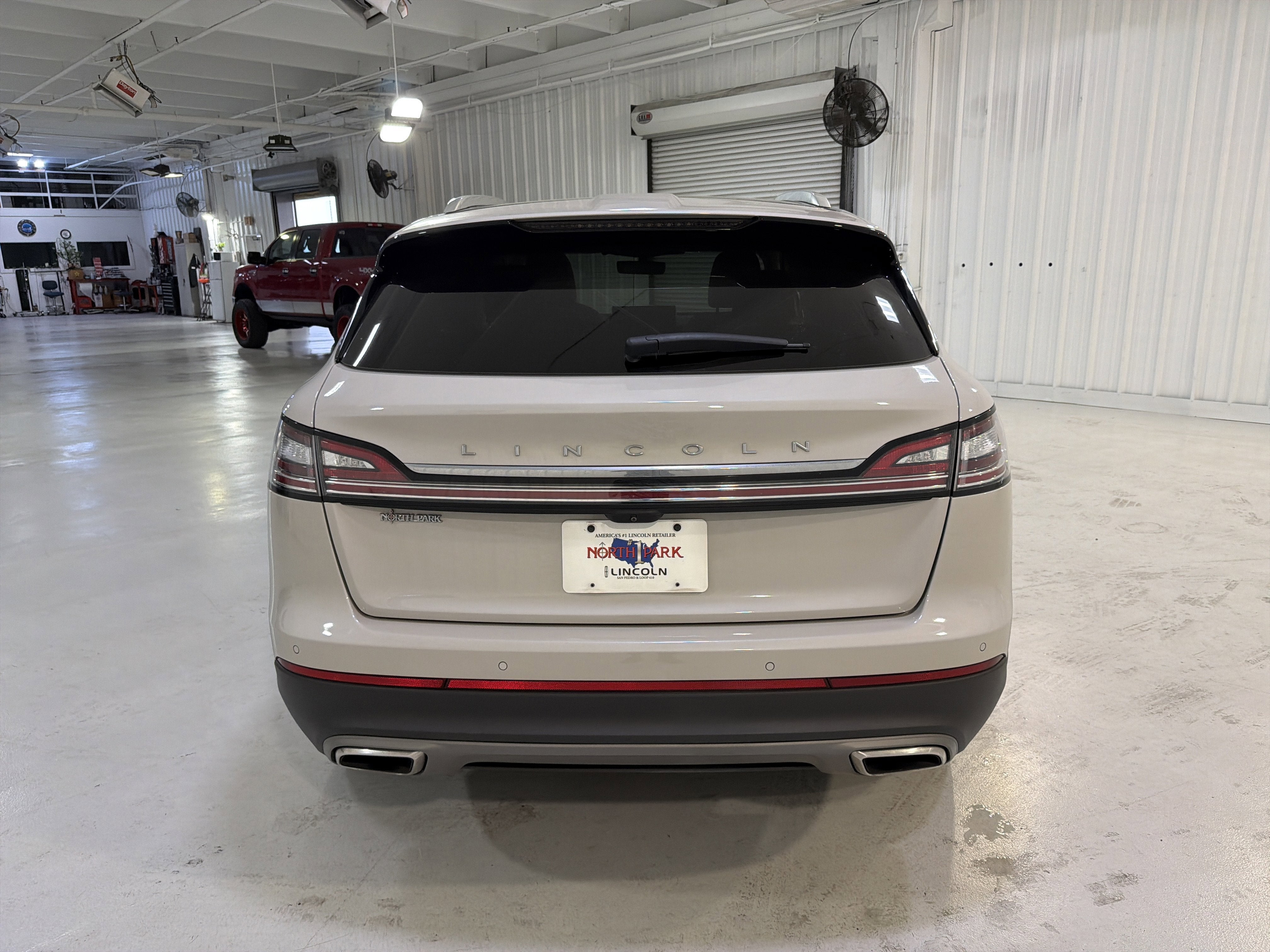 2021 Lincoln Nautilus Reserve