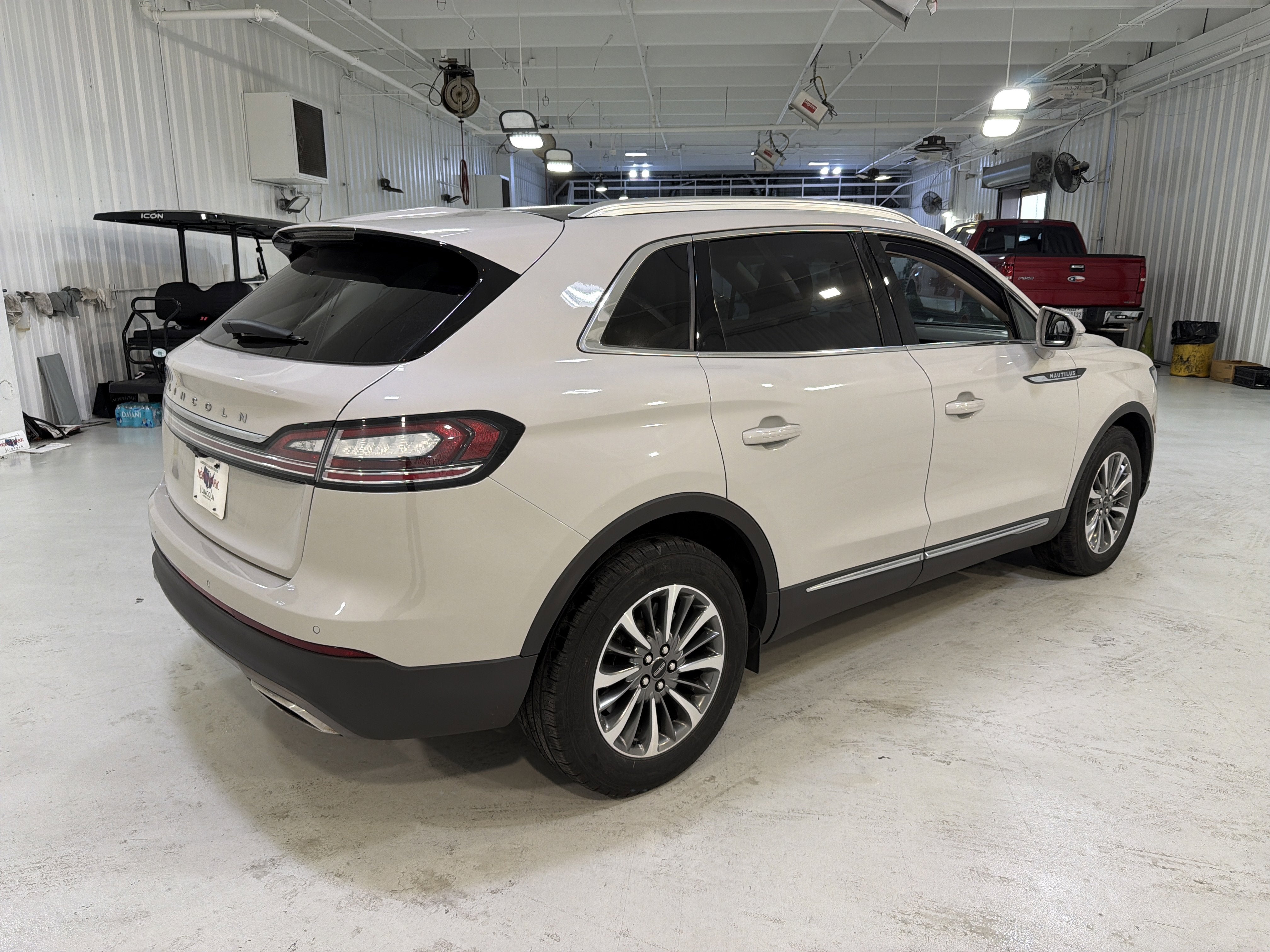 2021 Lincoln Nautilus Reserve