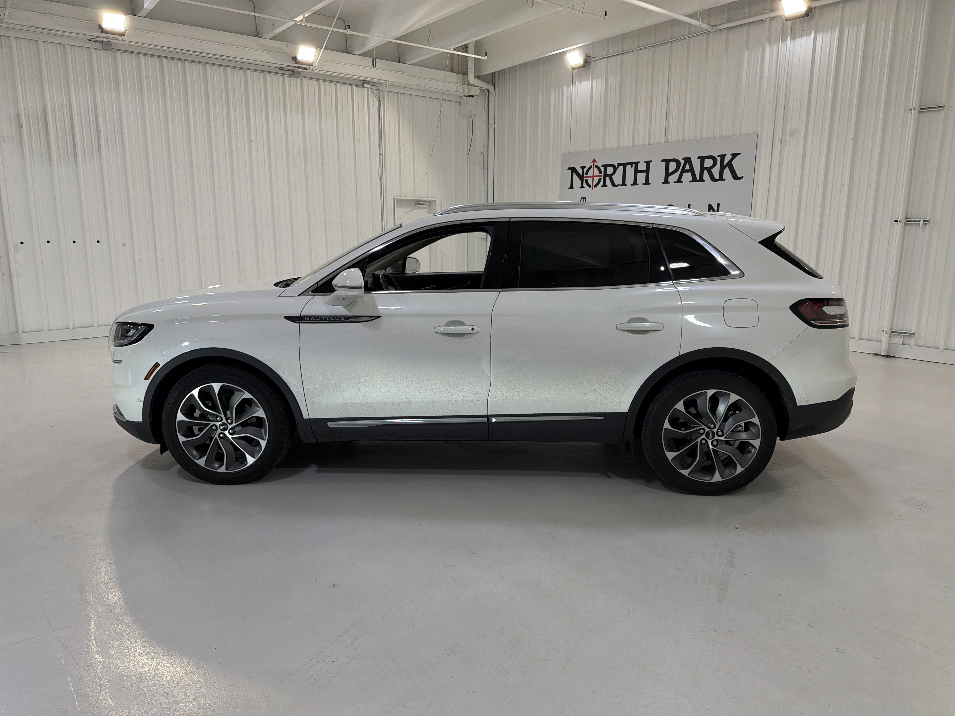 2023 Lincoln Nautilus Reserve
