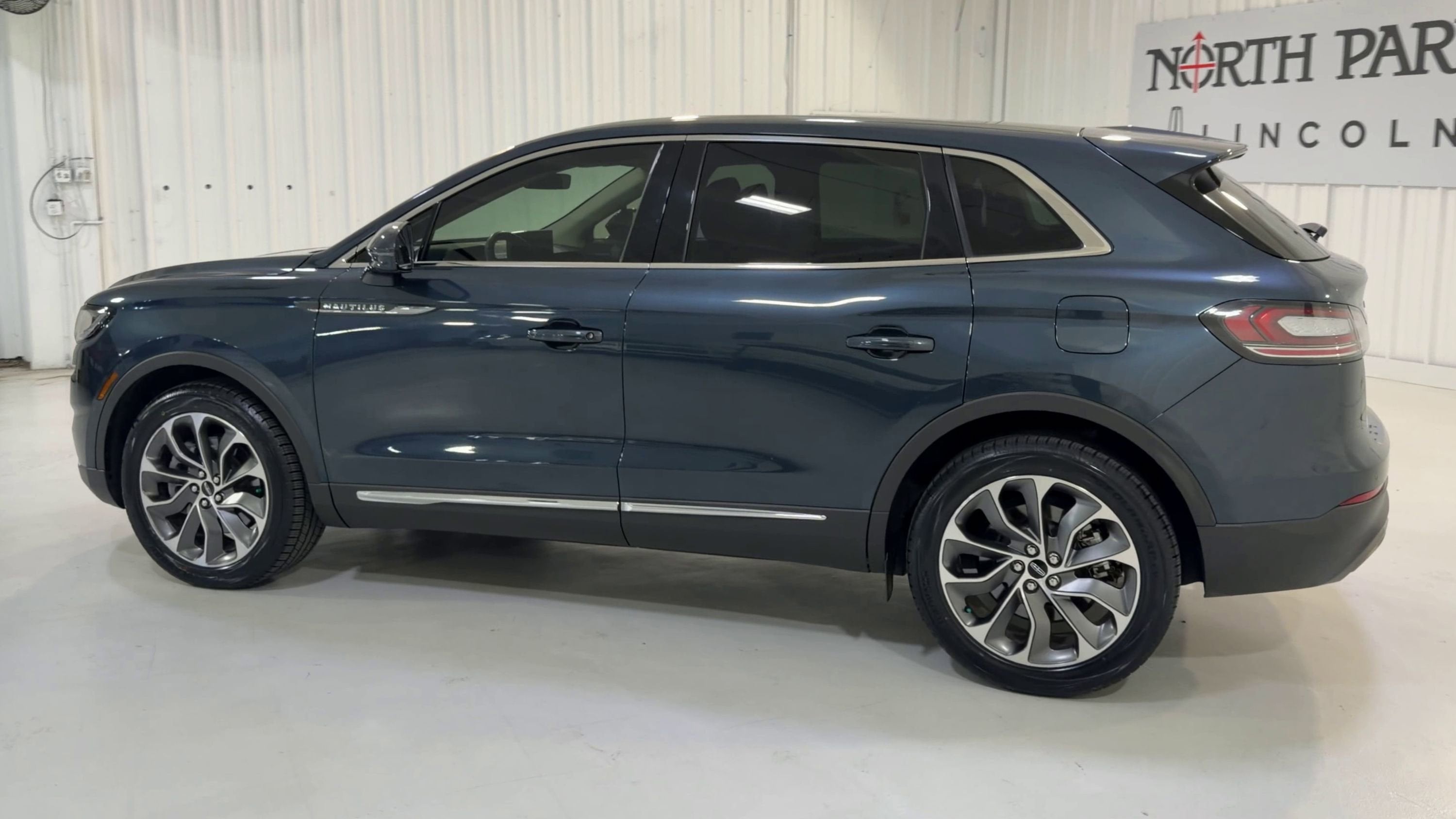 2022 Lincoln Nautilus Reserve