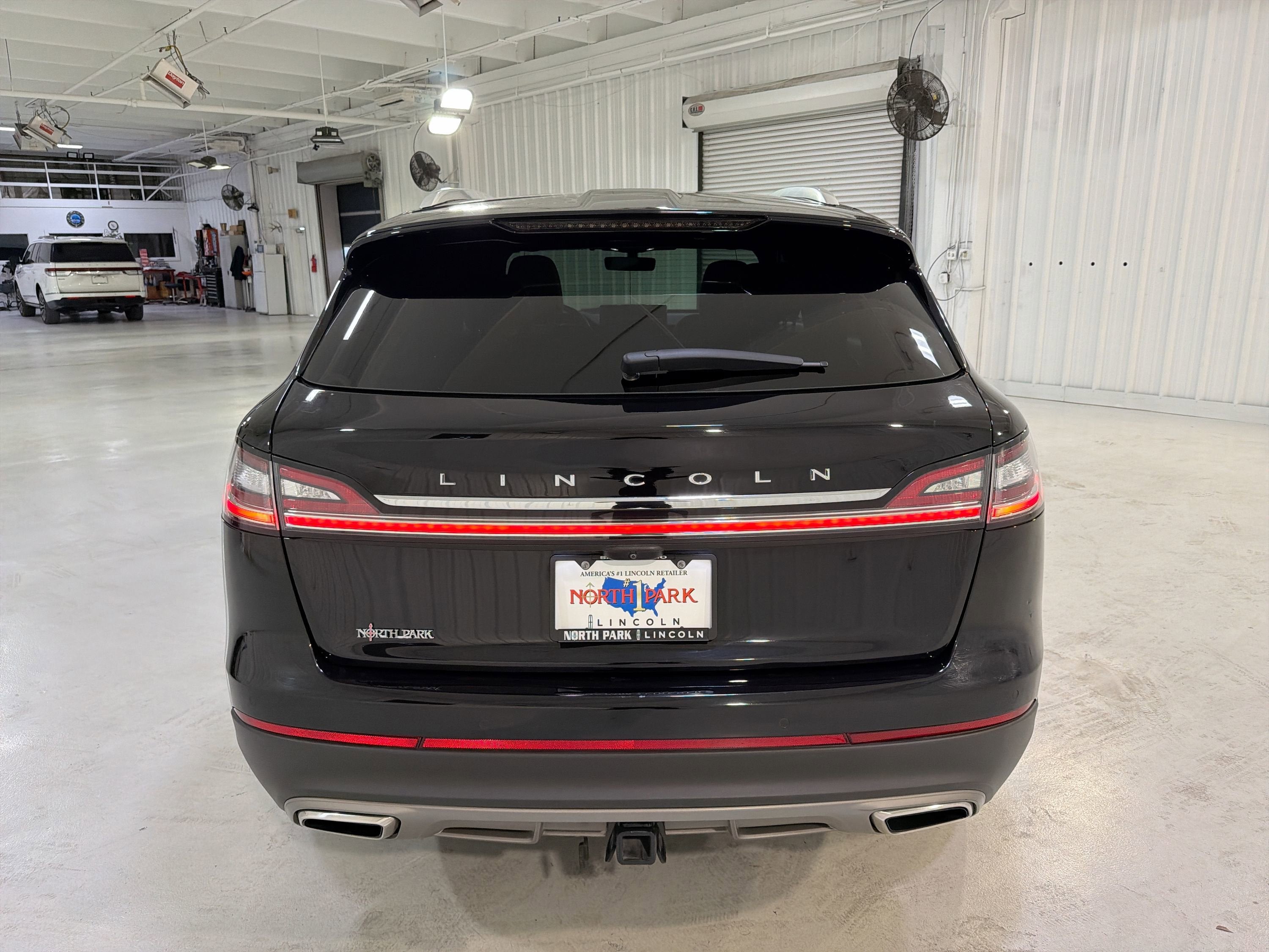 2022 Lincoln Nautilus Reserve