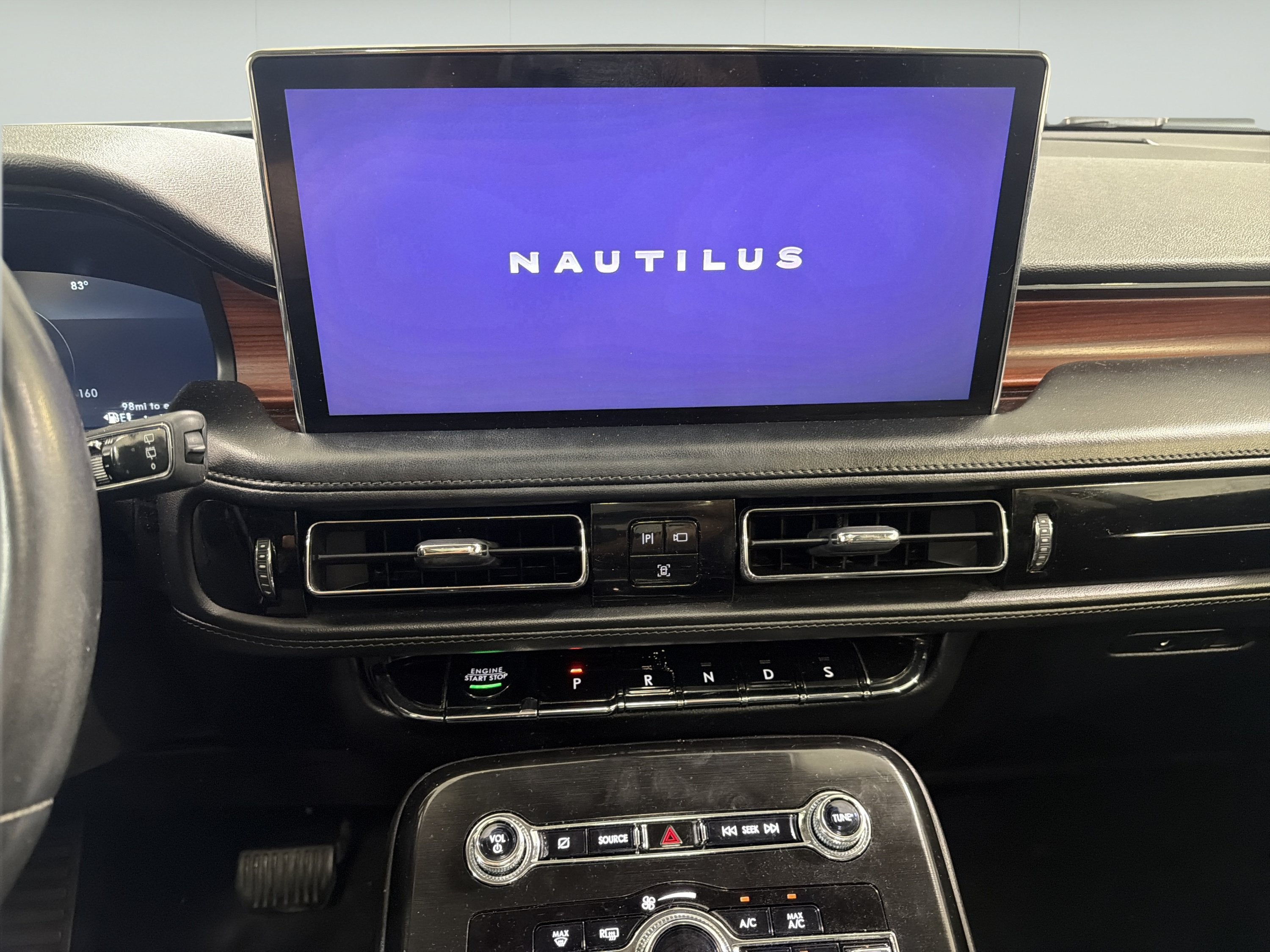 2022 Lincoln Nautilus Reserve