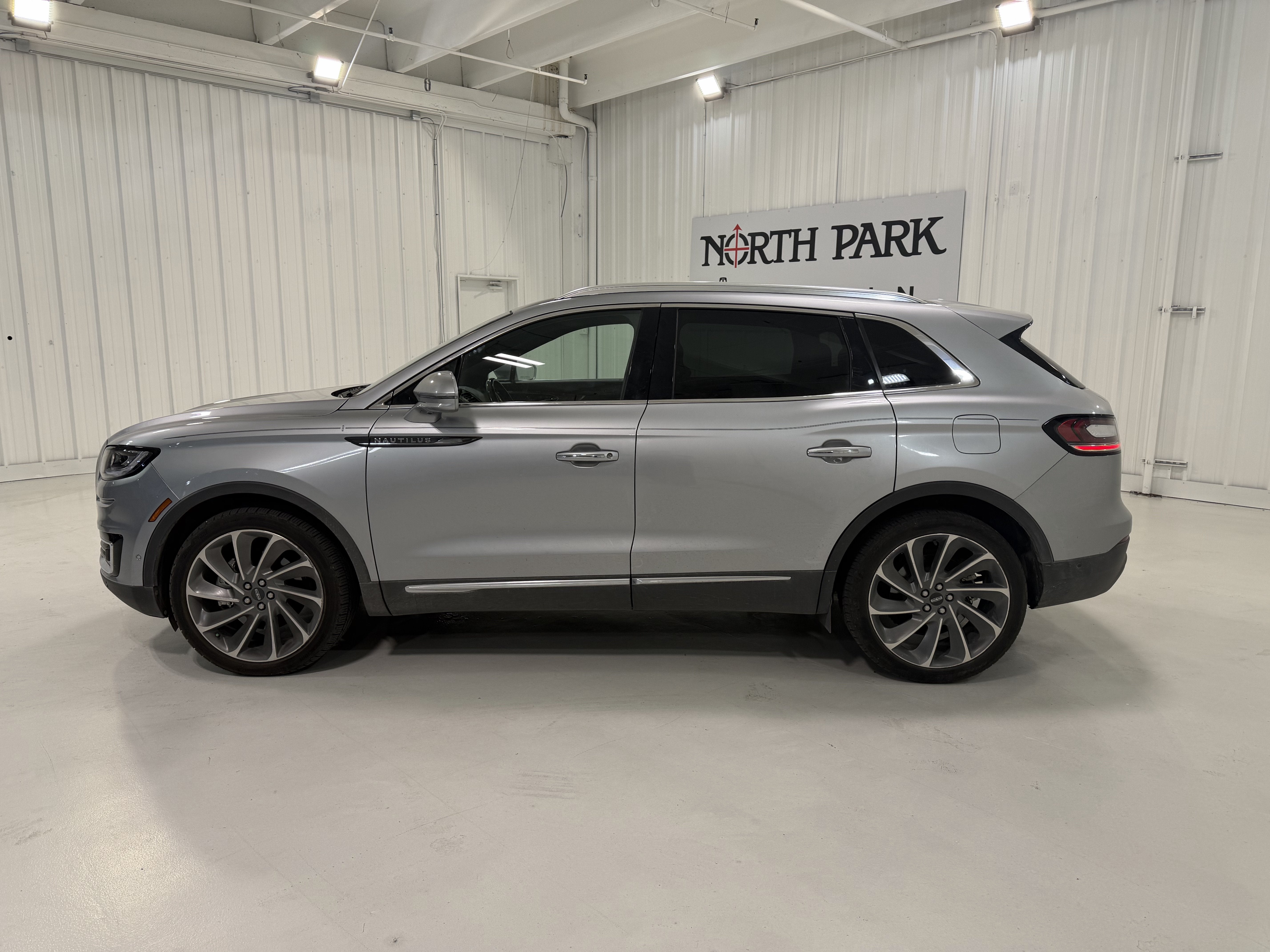 2020 Lincoln Nautilus Reserve
