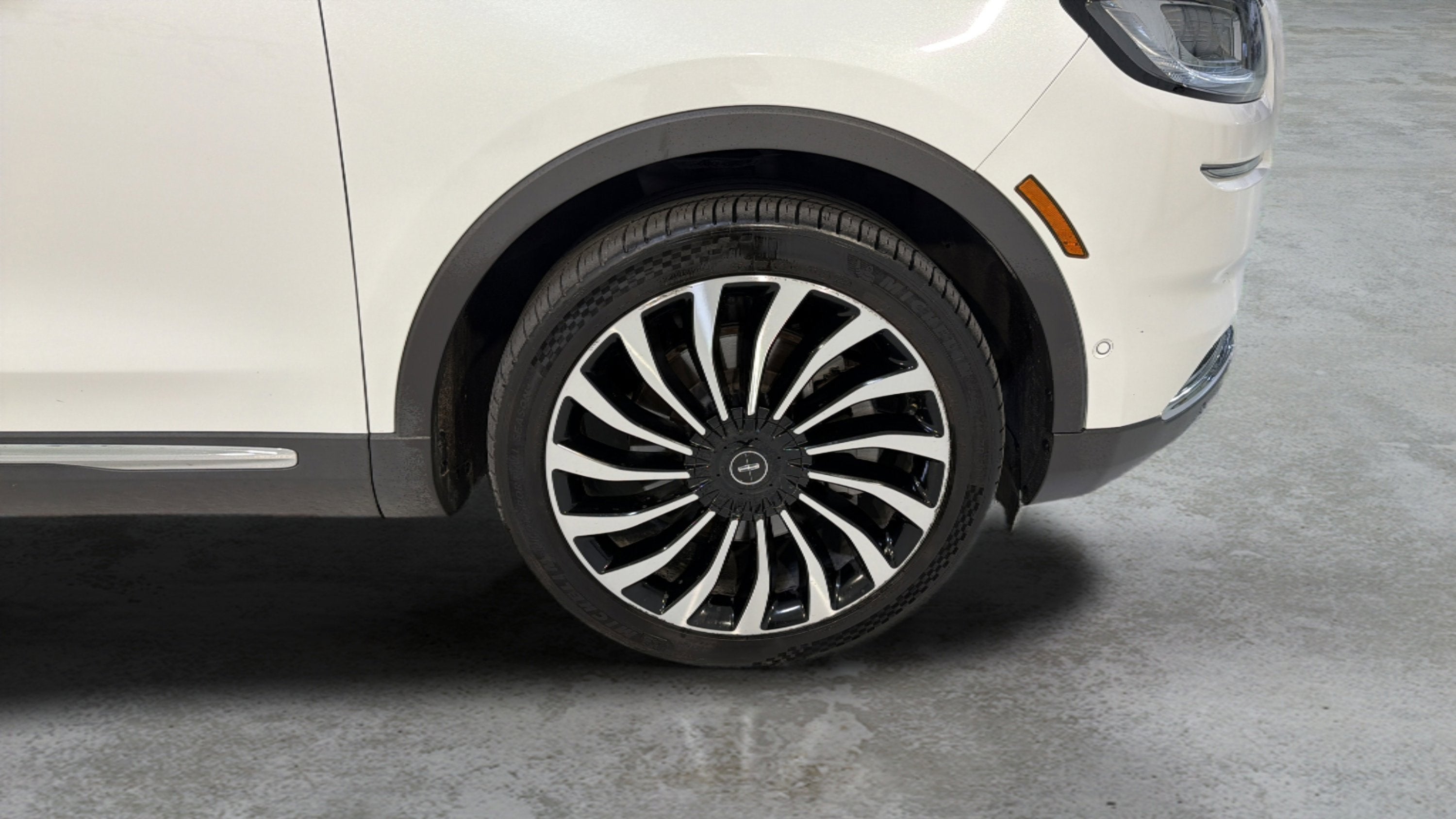 2021 Lincoln Nautilus Black Label