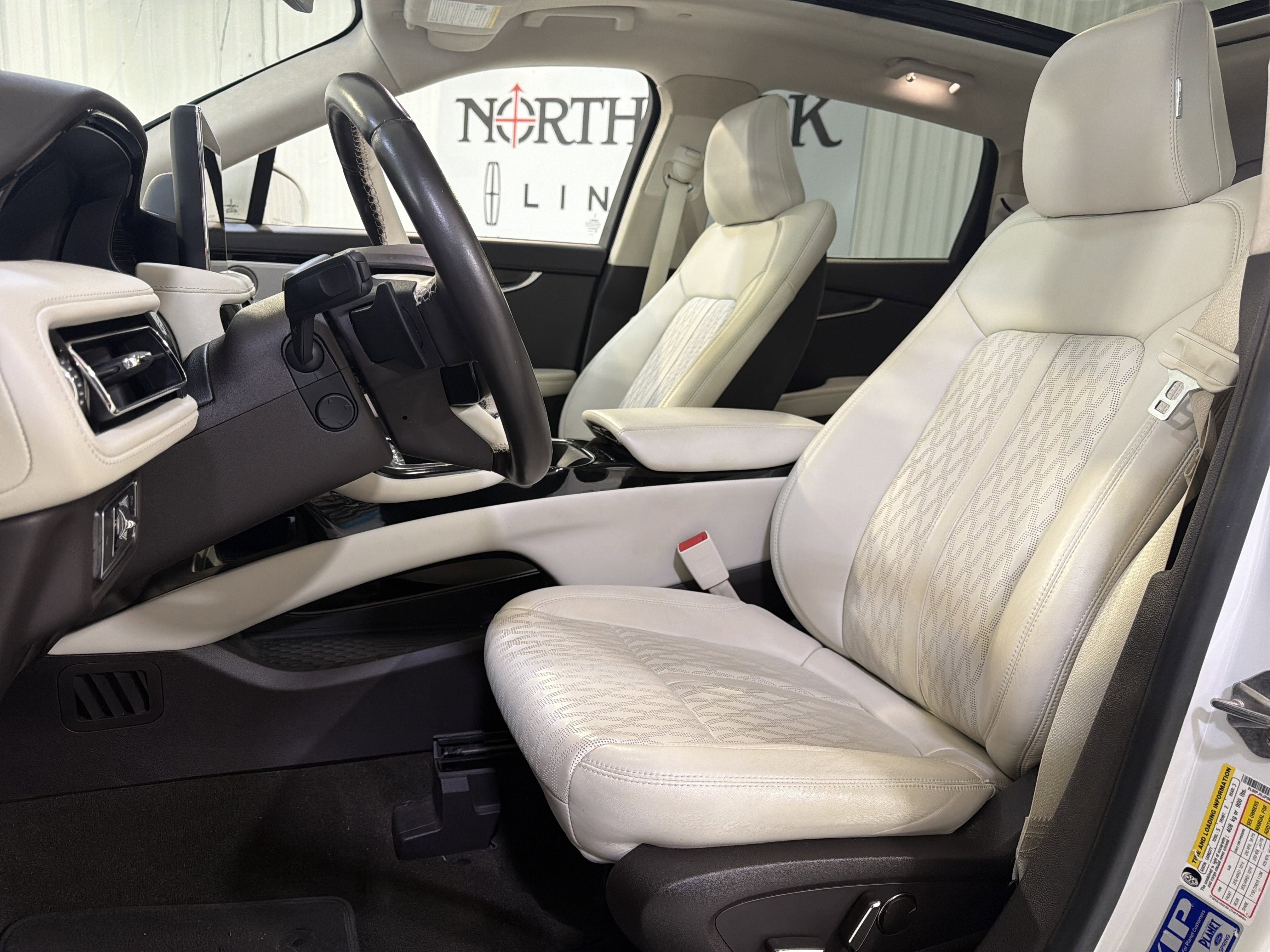 2021 Lincoln Nautilus Black Label