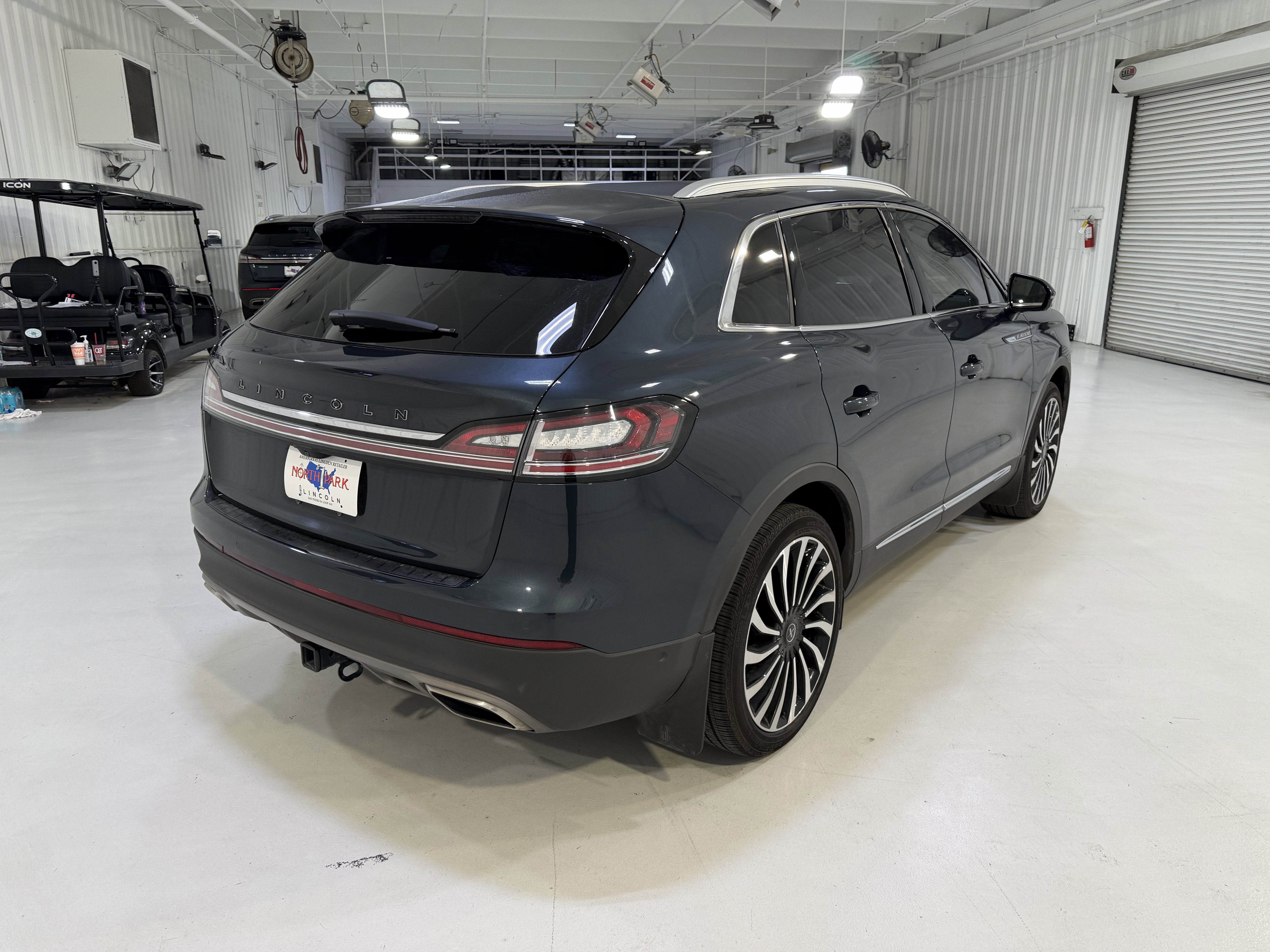 2022 Lincoln Nautilus Black Label