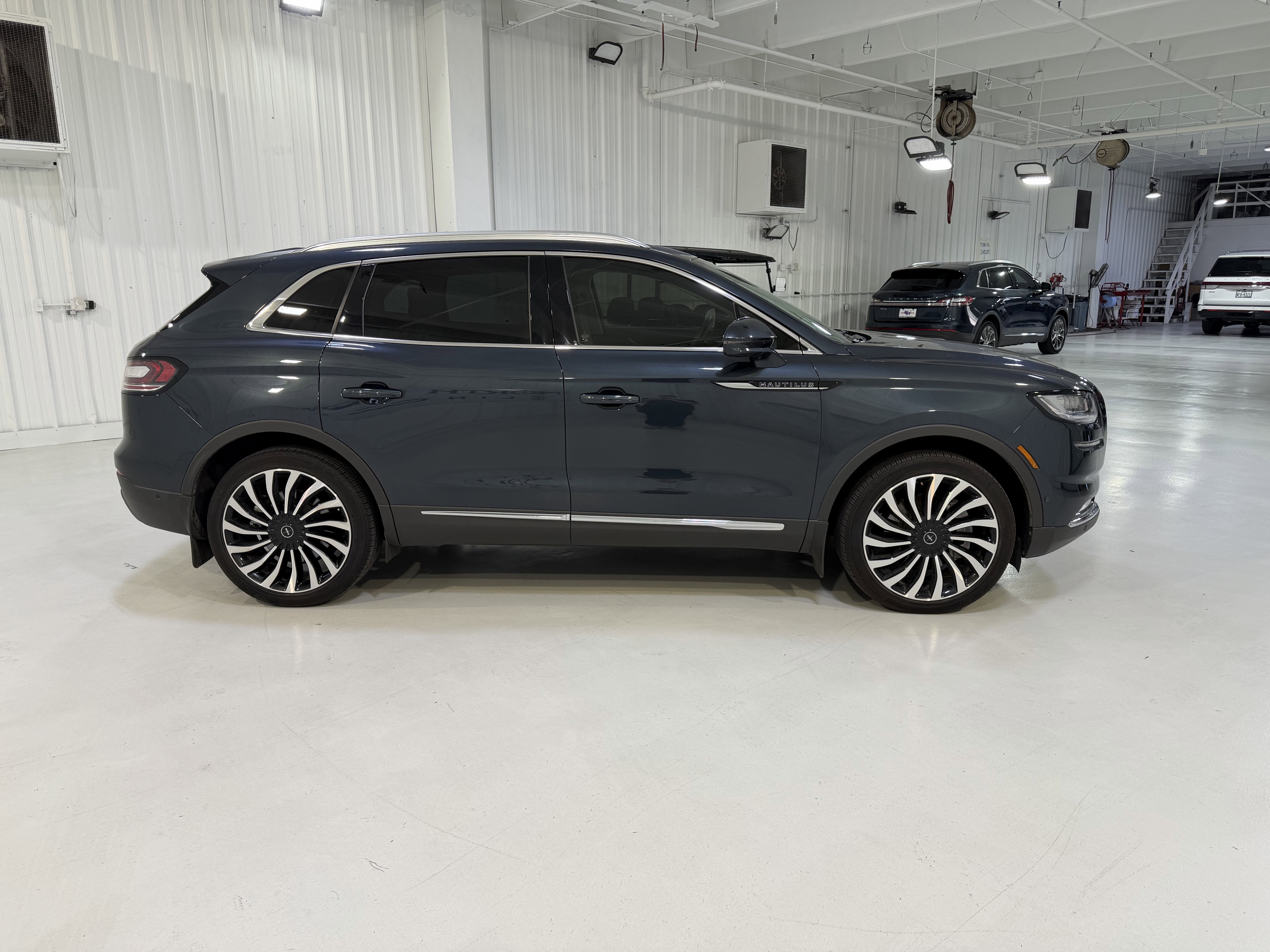 2022 Lincoln Nautilus Black Label