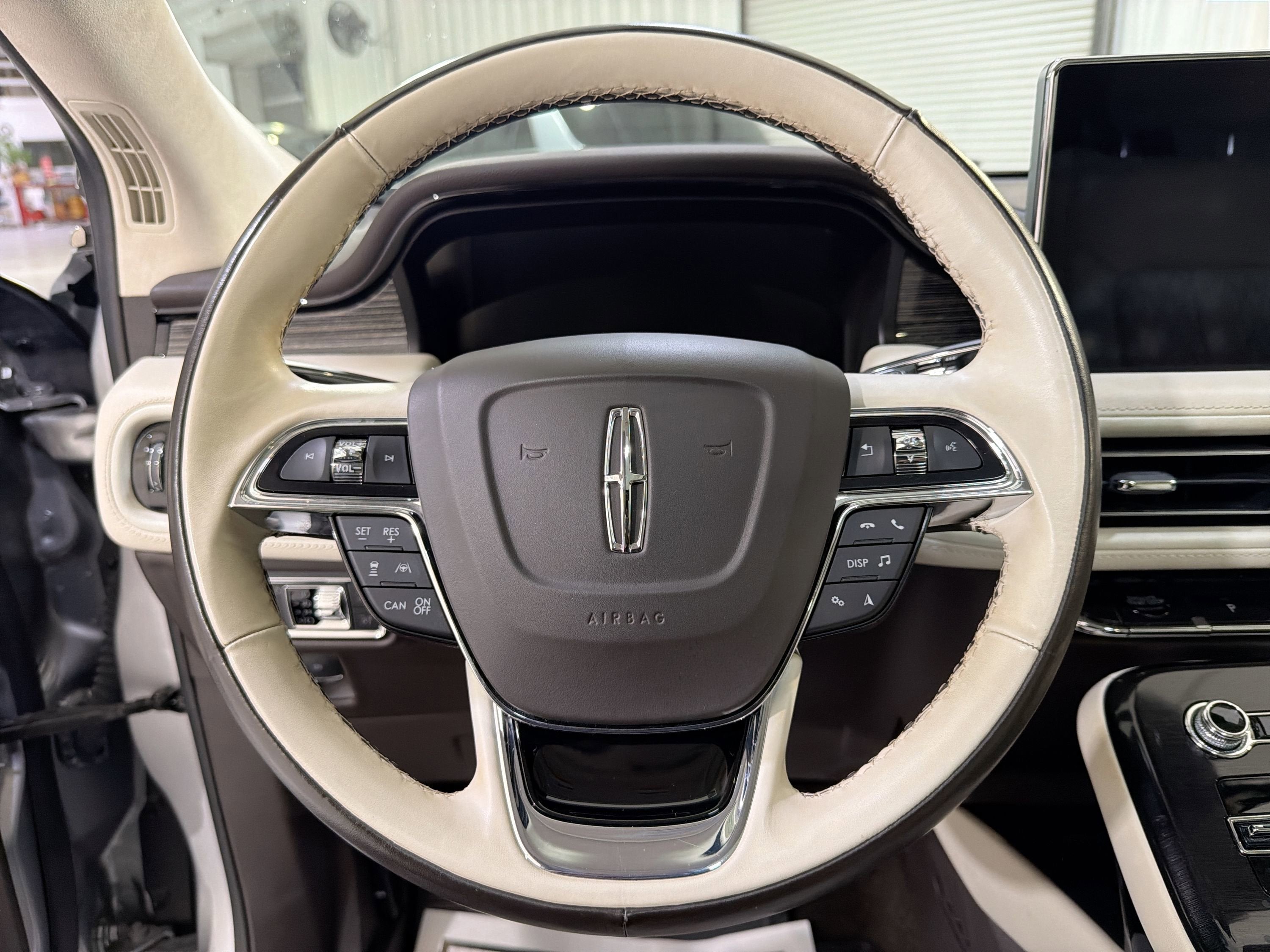 2022 Lincoln Nautilus Black Label