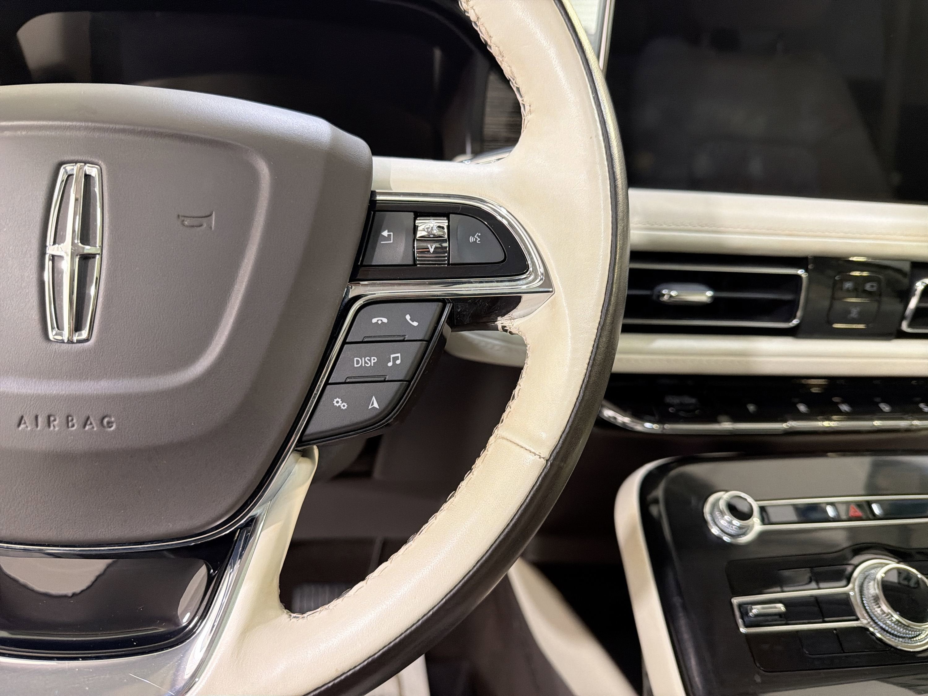 2022 Lincoln Nautilus Black Label