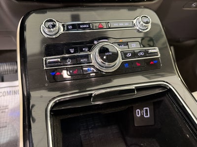 2022 Lincoln Nautilus Black Label