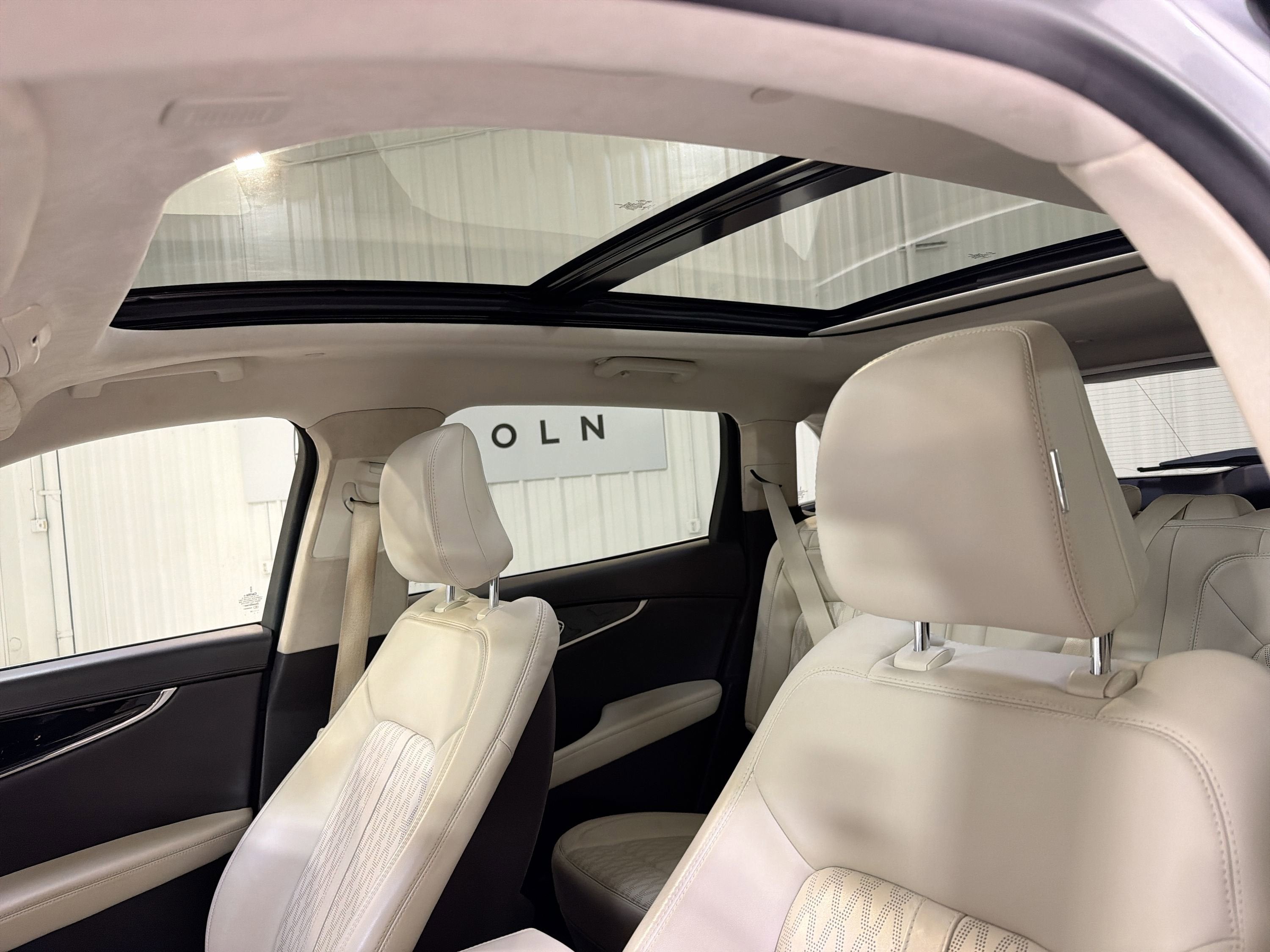 2022 Lincoln Nautilus Black Label