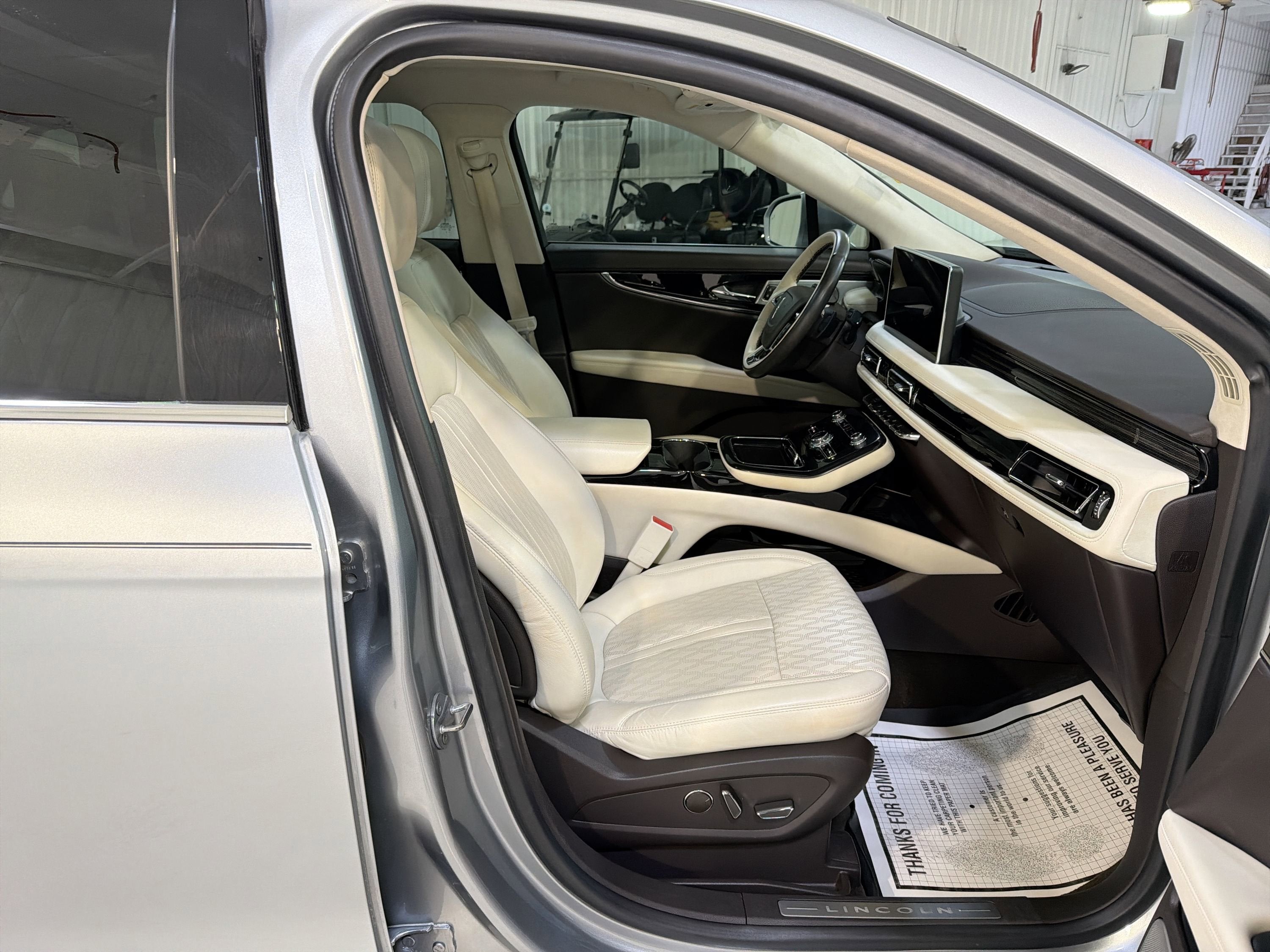 2022 Lincoln Nautilus Black Label