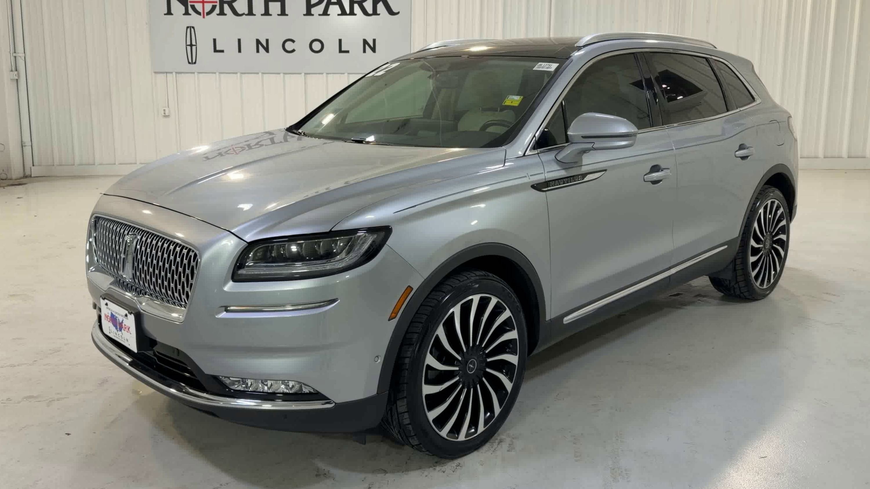 2022 Lincoln Nautilus Black Label