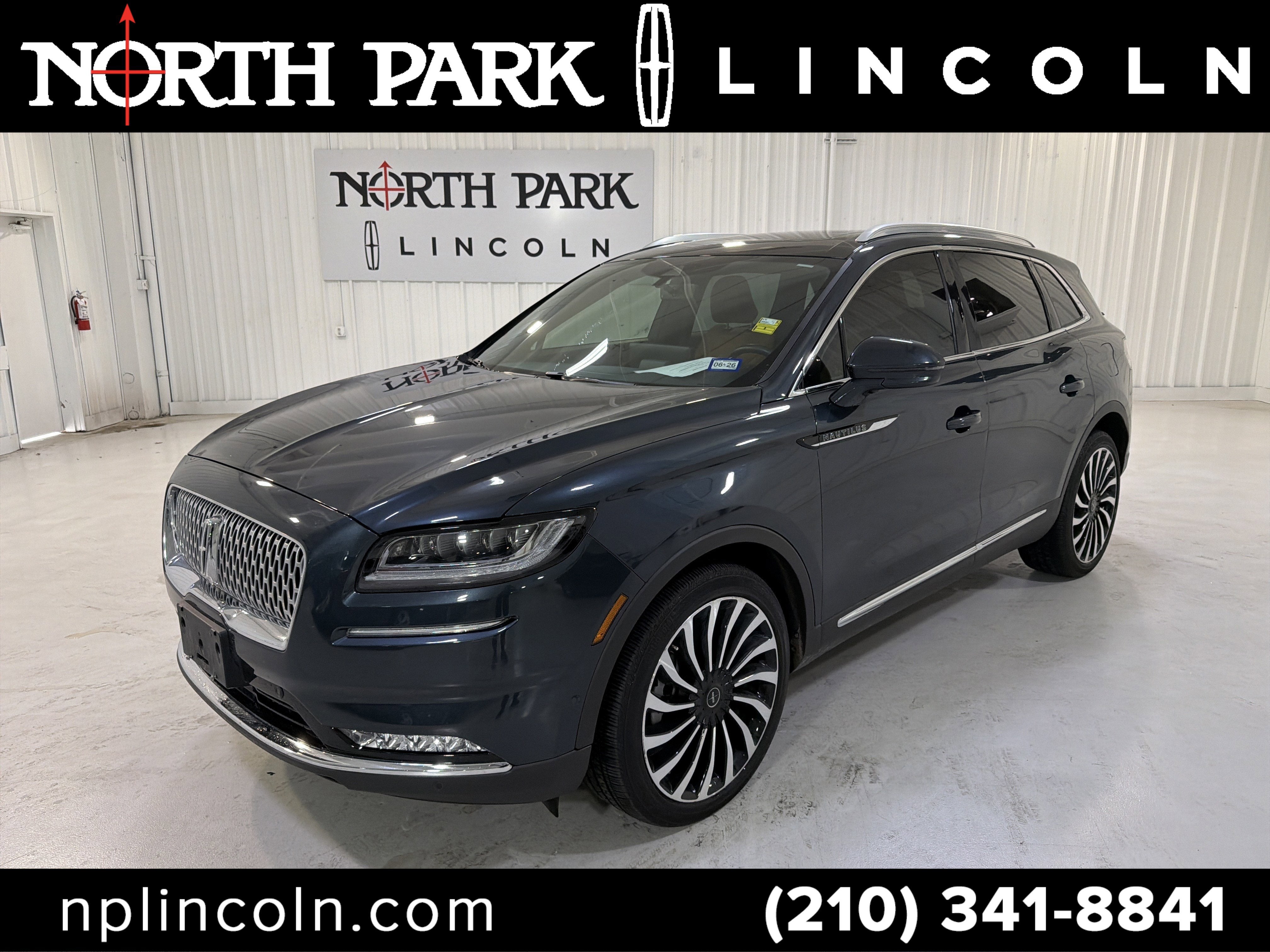 2022 Lincoln Nautilus Black Label