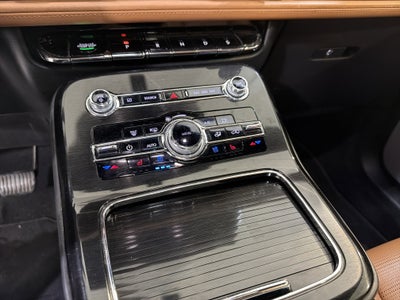 2022 Lincoln Nautilus Black Label