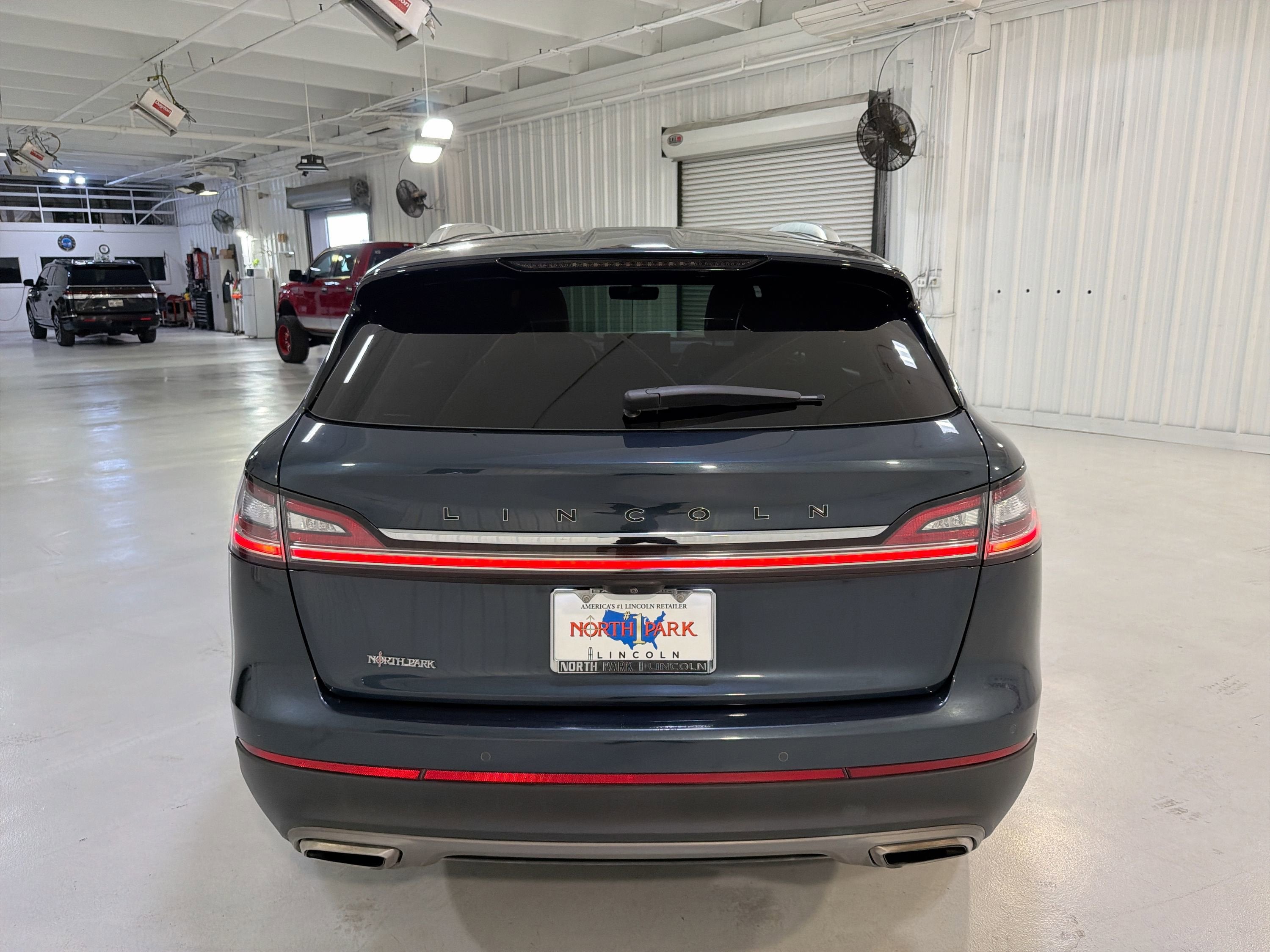 2022 Lincoln Nautilus Black Label