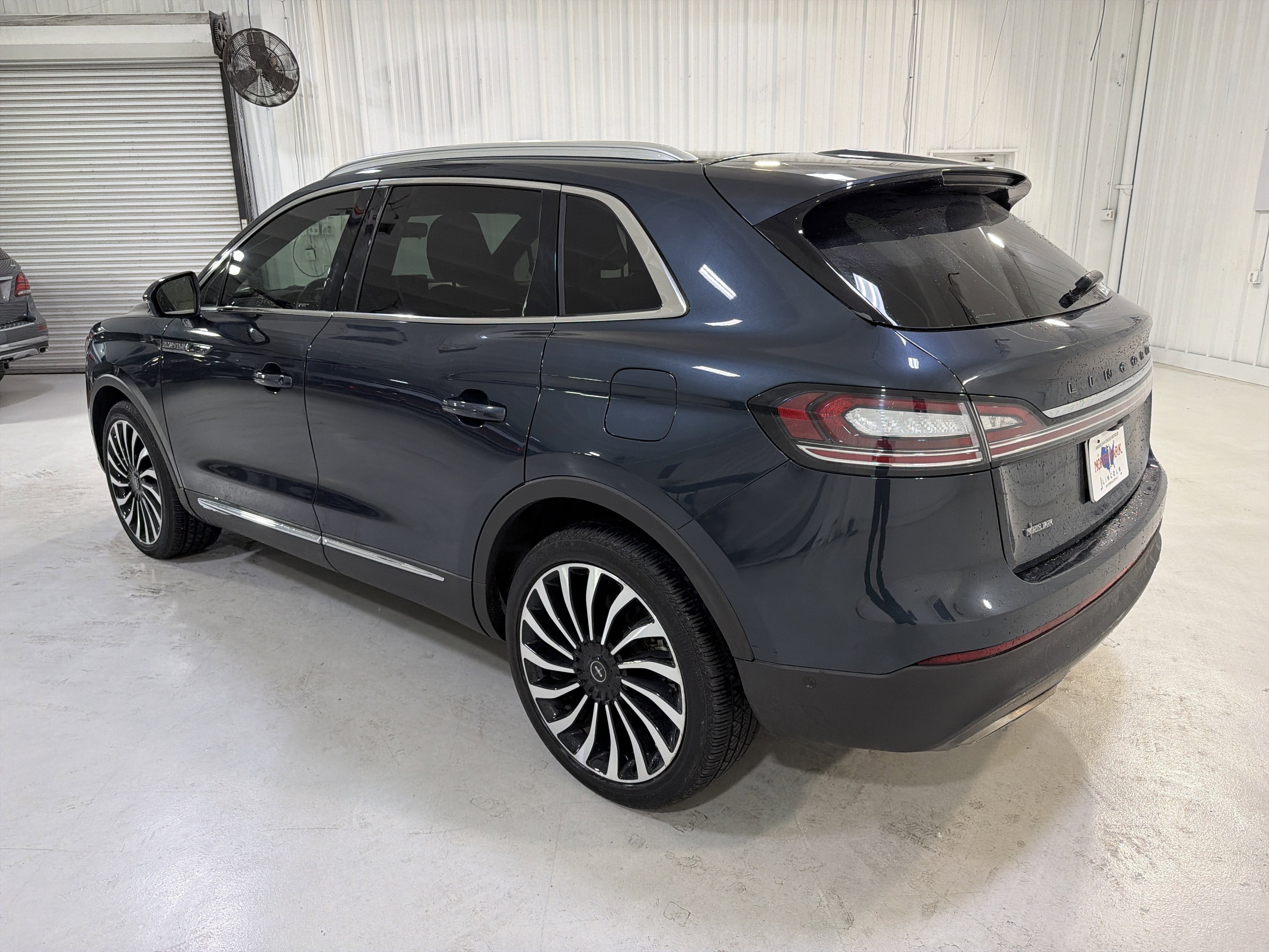 2022 Lincoln Nautilus Black Label