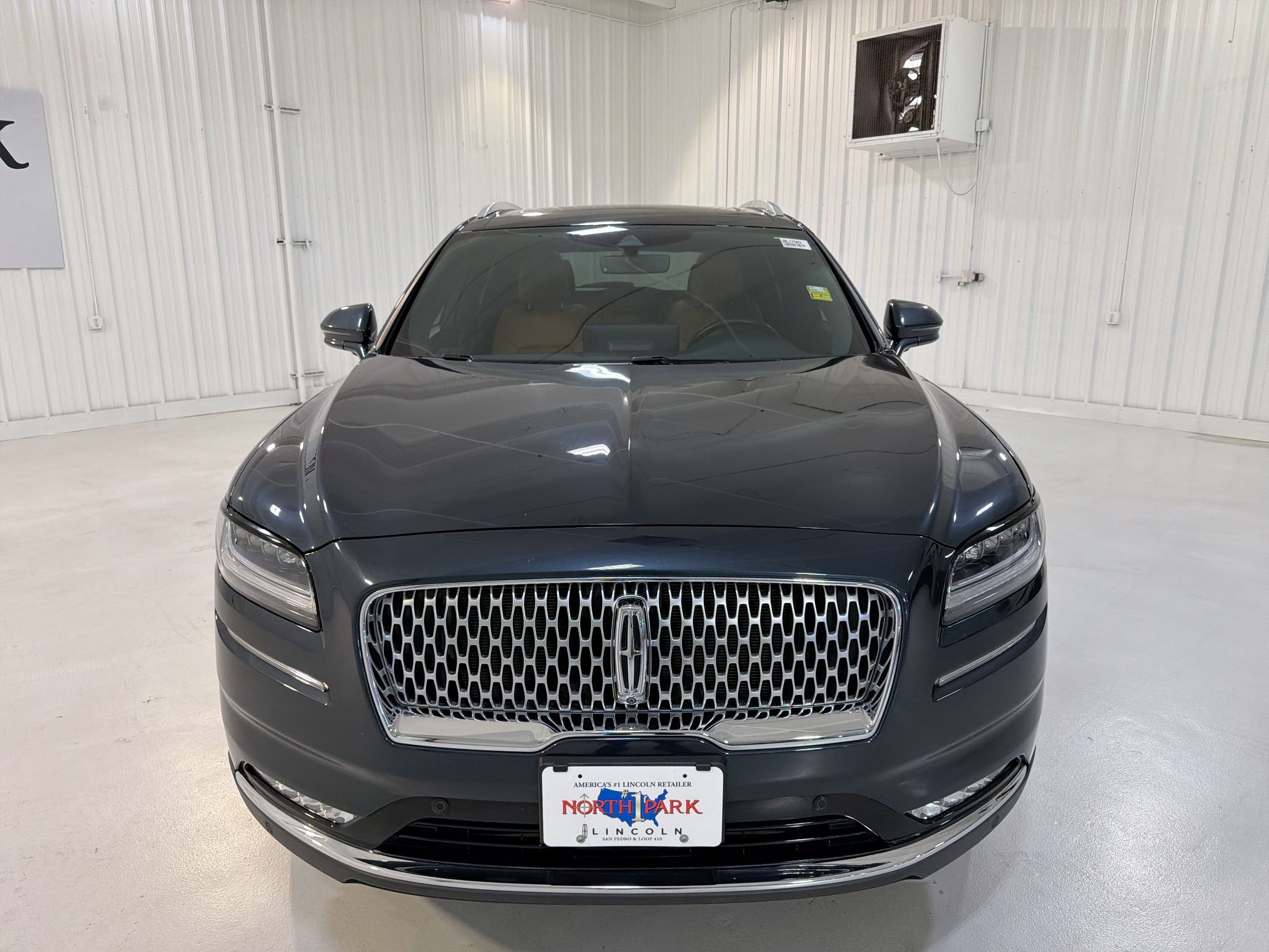 2022 Lincoln Nautilus Black Label