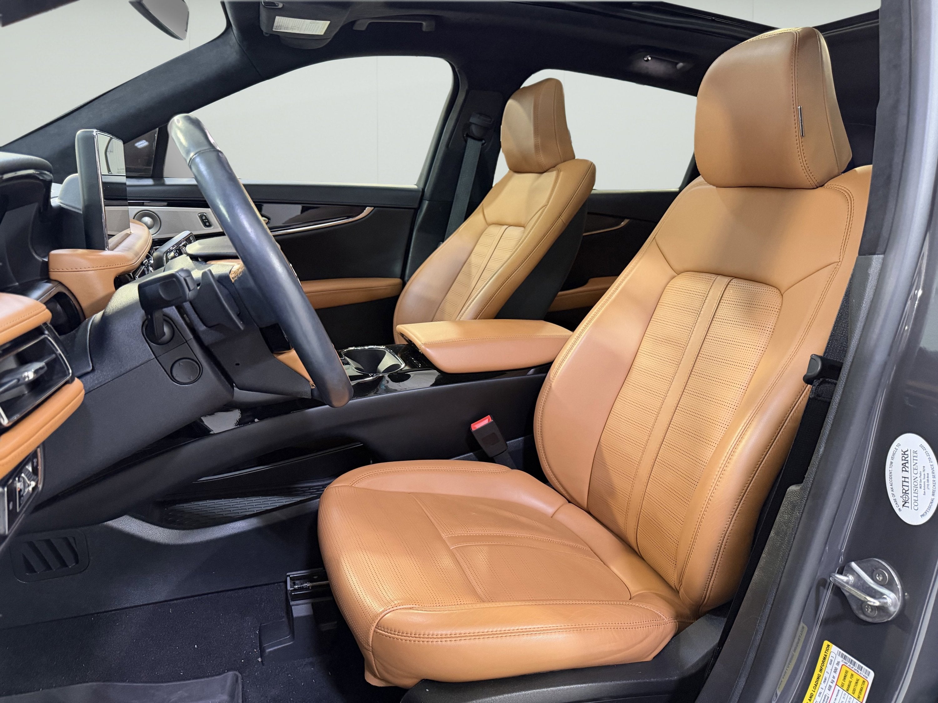 2023 Lincoln Nautilus Black Label