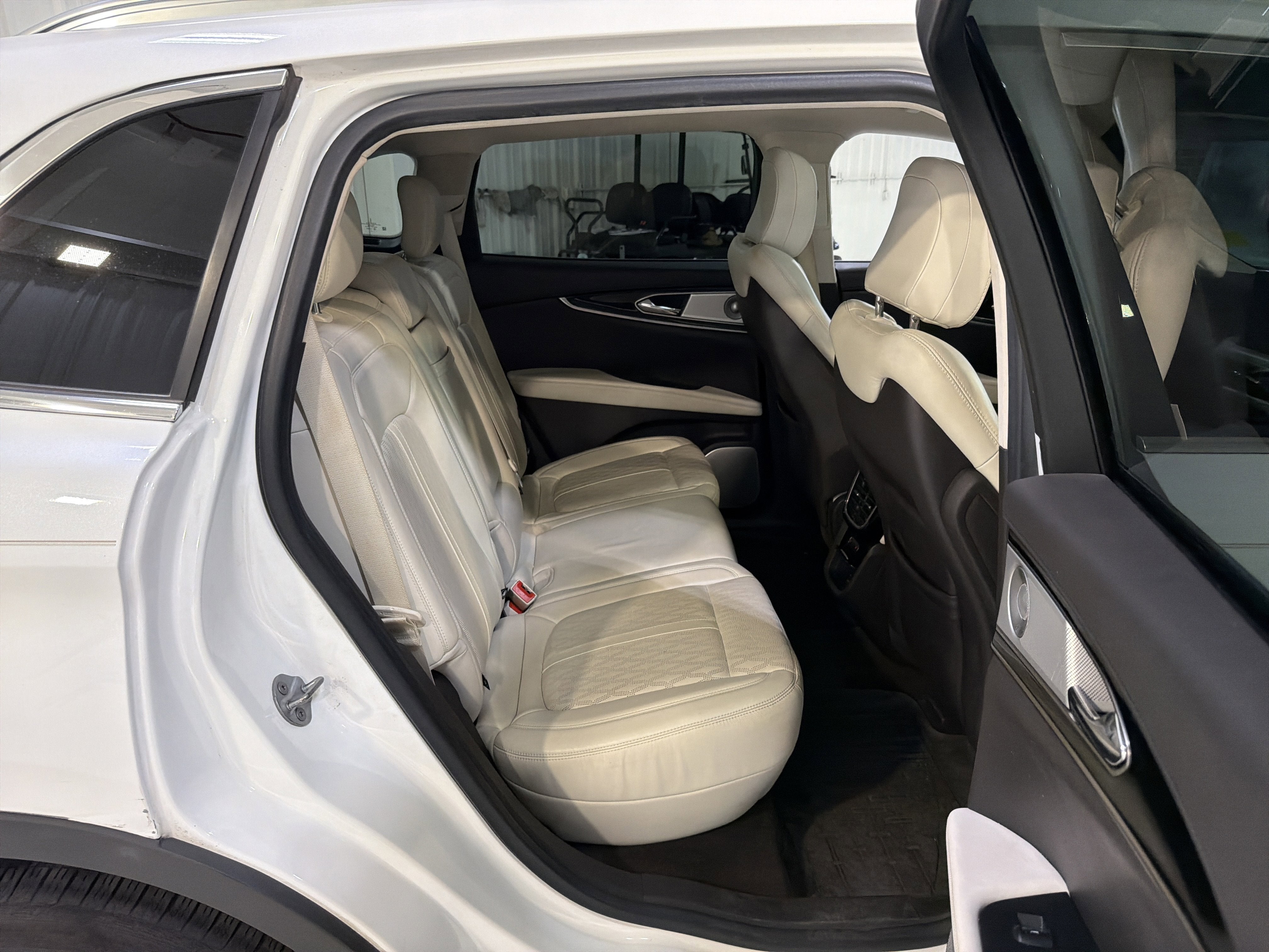 2022 Lincoln Nautilus Black Label