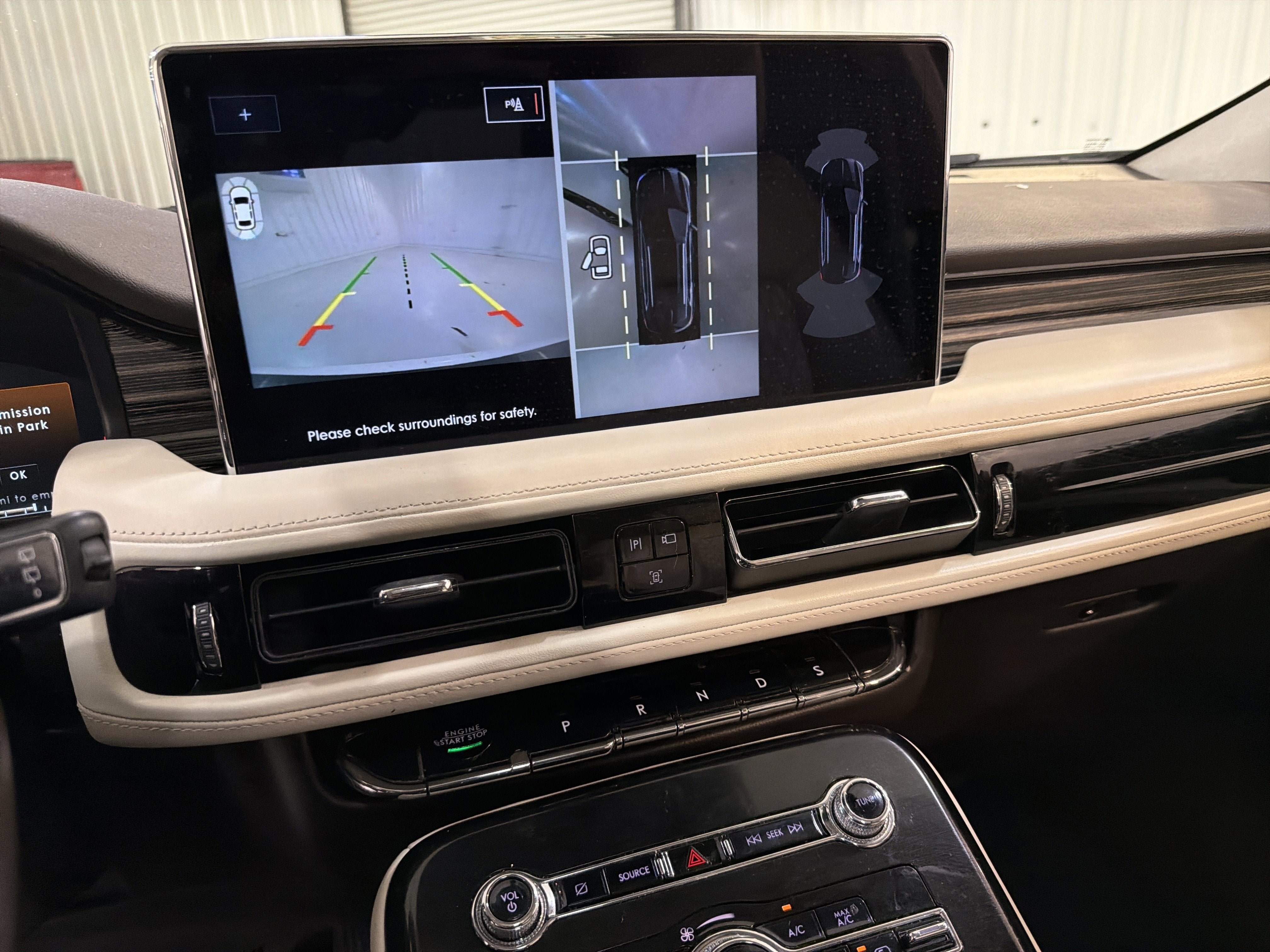 2022 Lincoln Nautilus Black Label