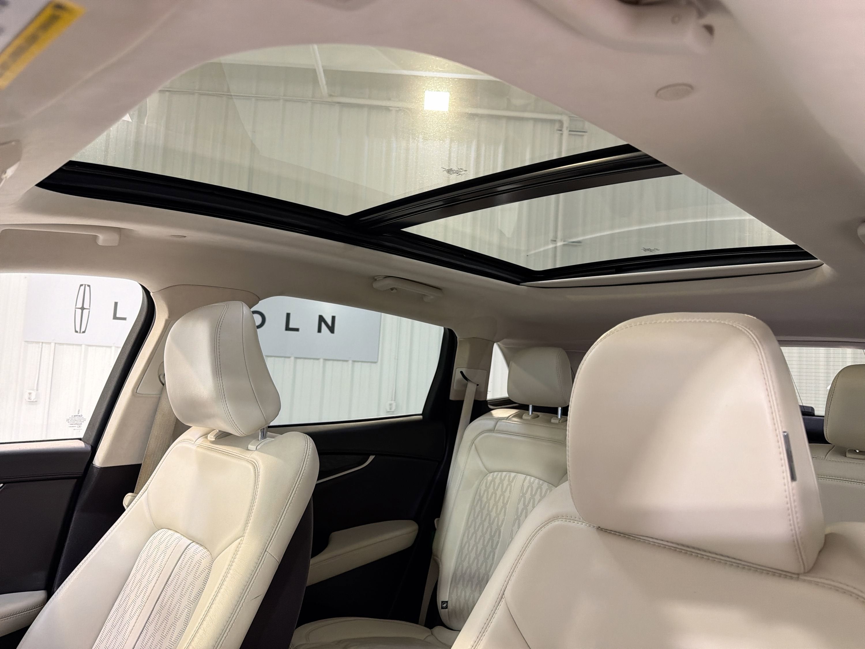 2022 Lincoln Nautilus Black Label