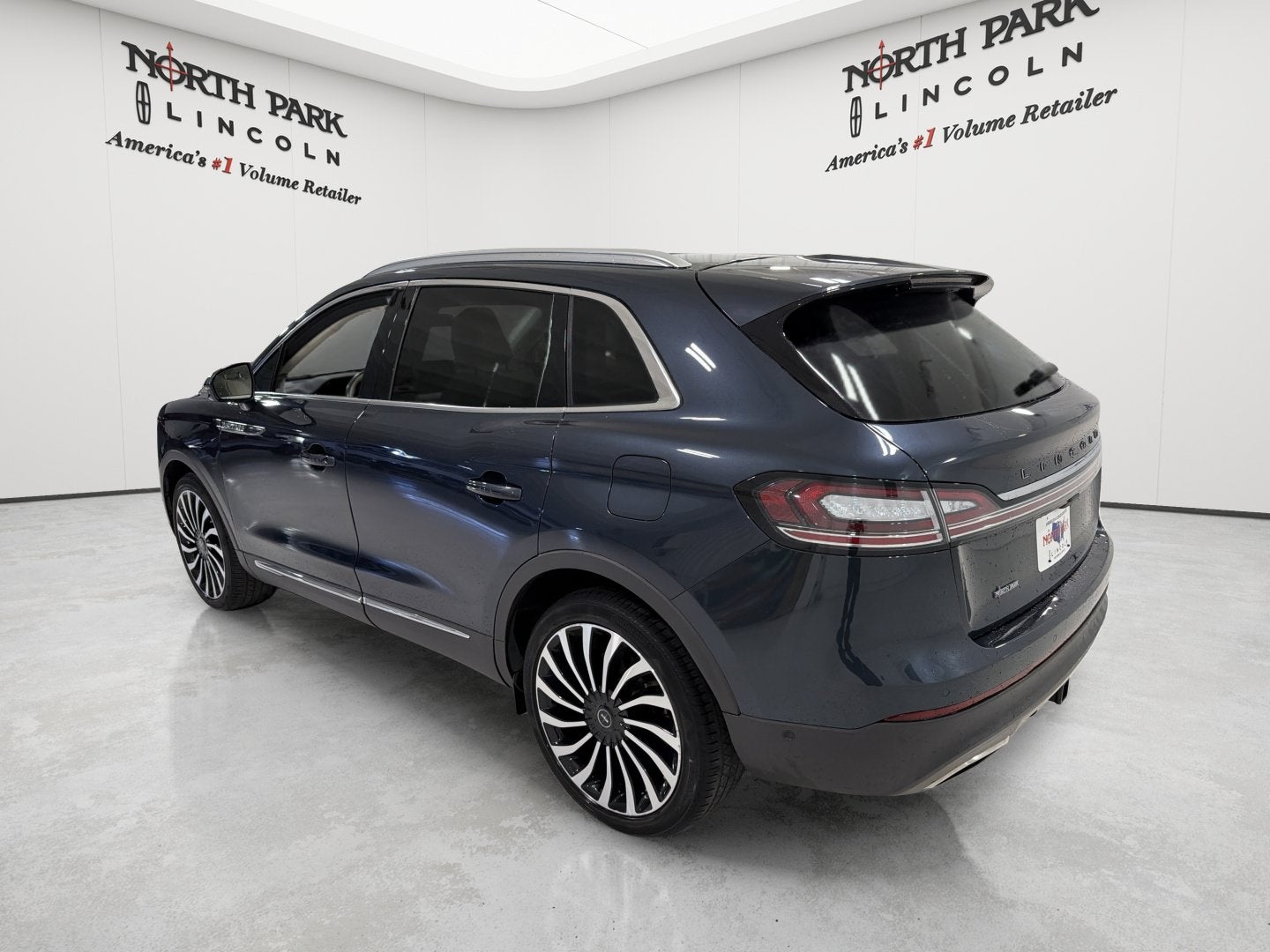 2023 Lincoln Nautilus Black Label