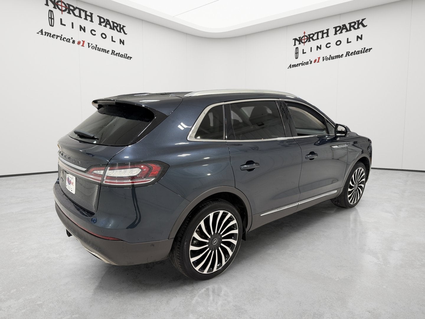 2023 Lincoln Nautilus Black Label