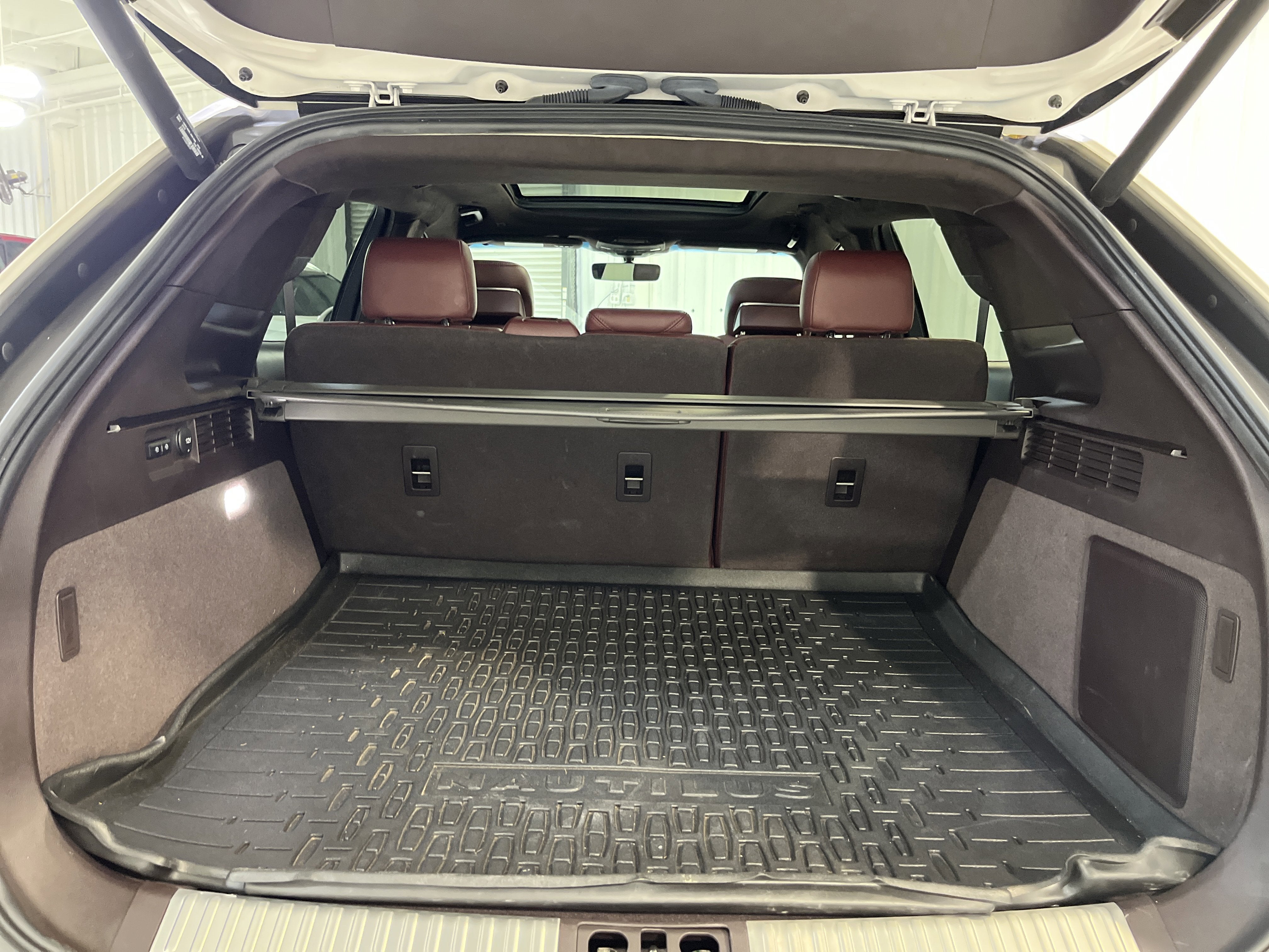 2019 Lincoln Nautilus Black Label