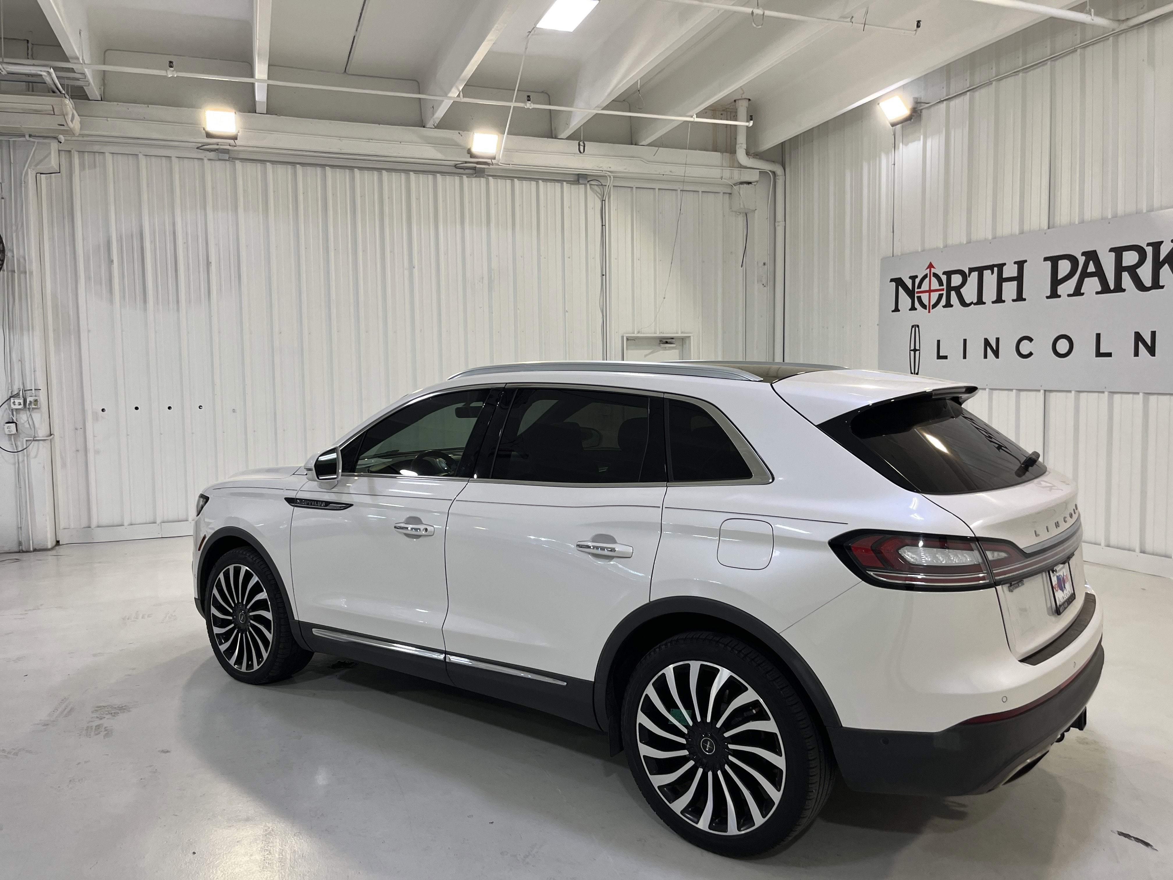 2019 Lincoln Nautilus Black Label