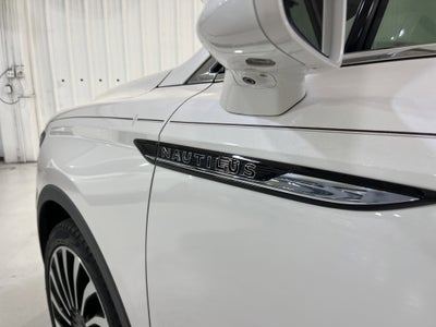 2019 Lincoln Nautilus Black Label