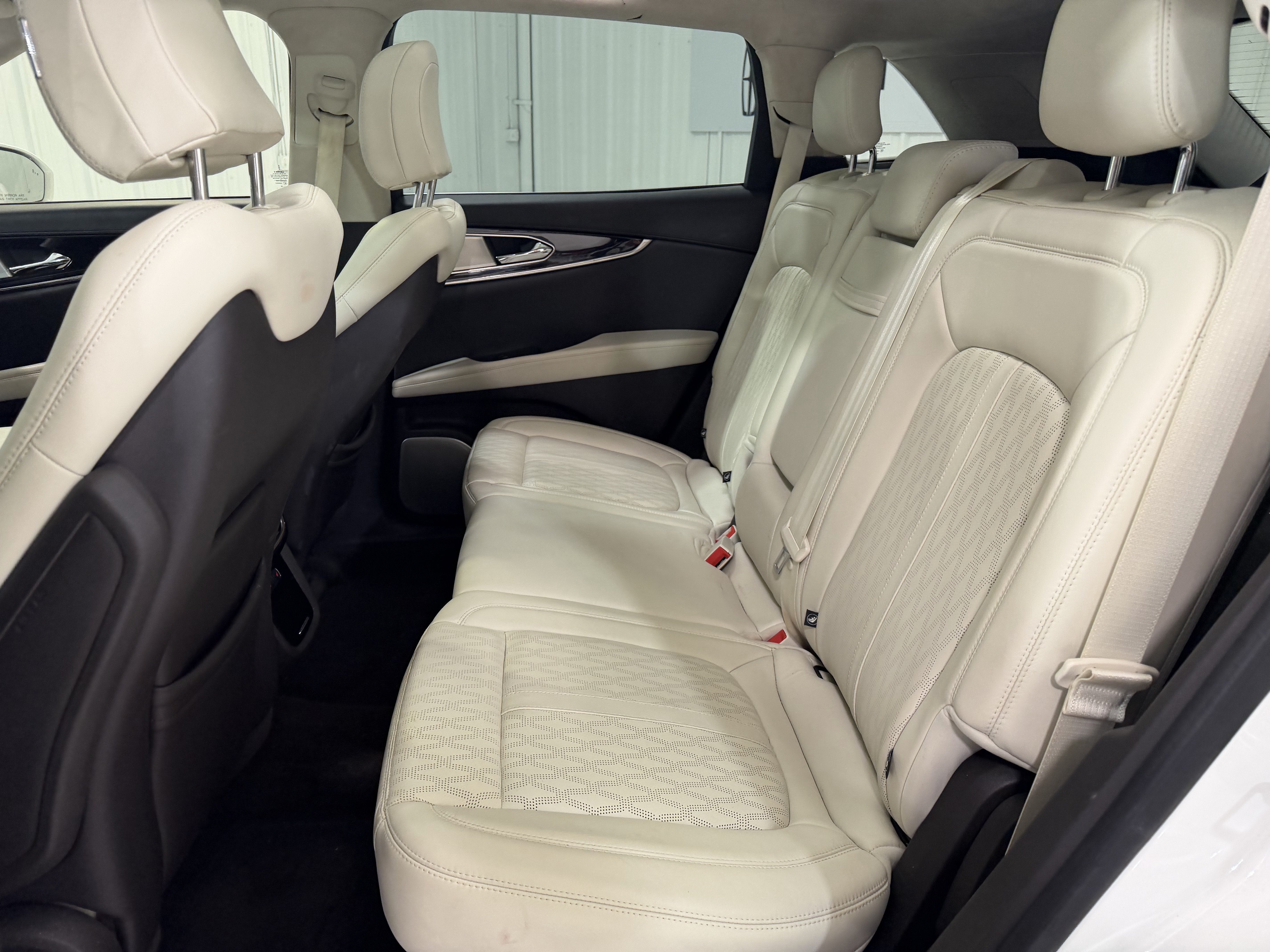 2022 Lincoln Nautilus Black Label