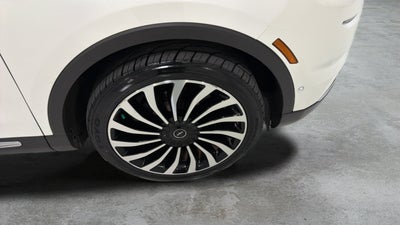 2022 Lincoln Nautilus Black Label