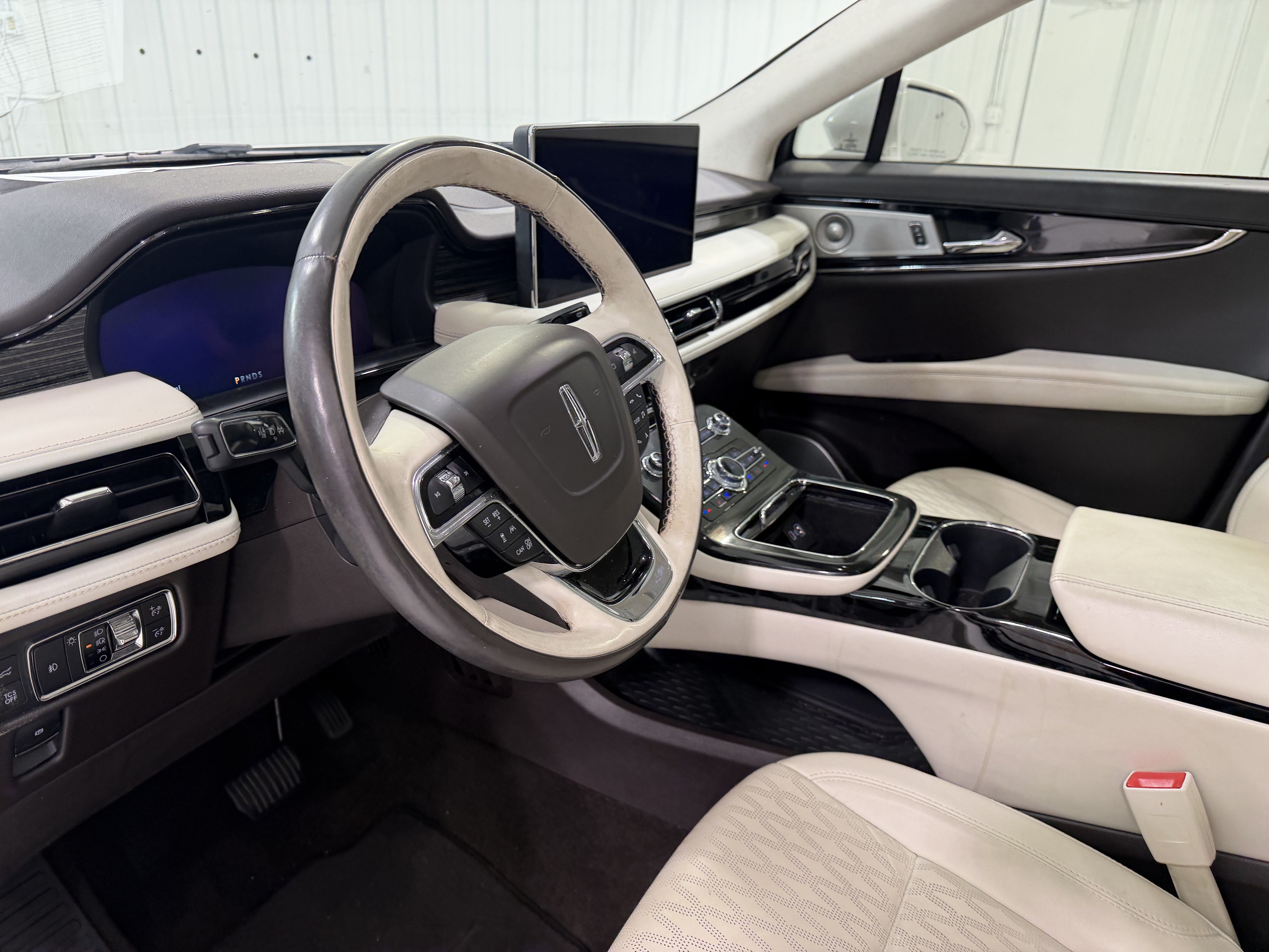 2022 Lincoln Nautilus Black Label