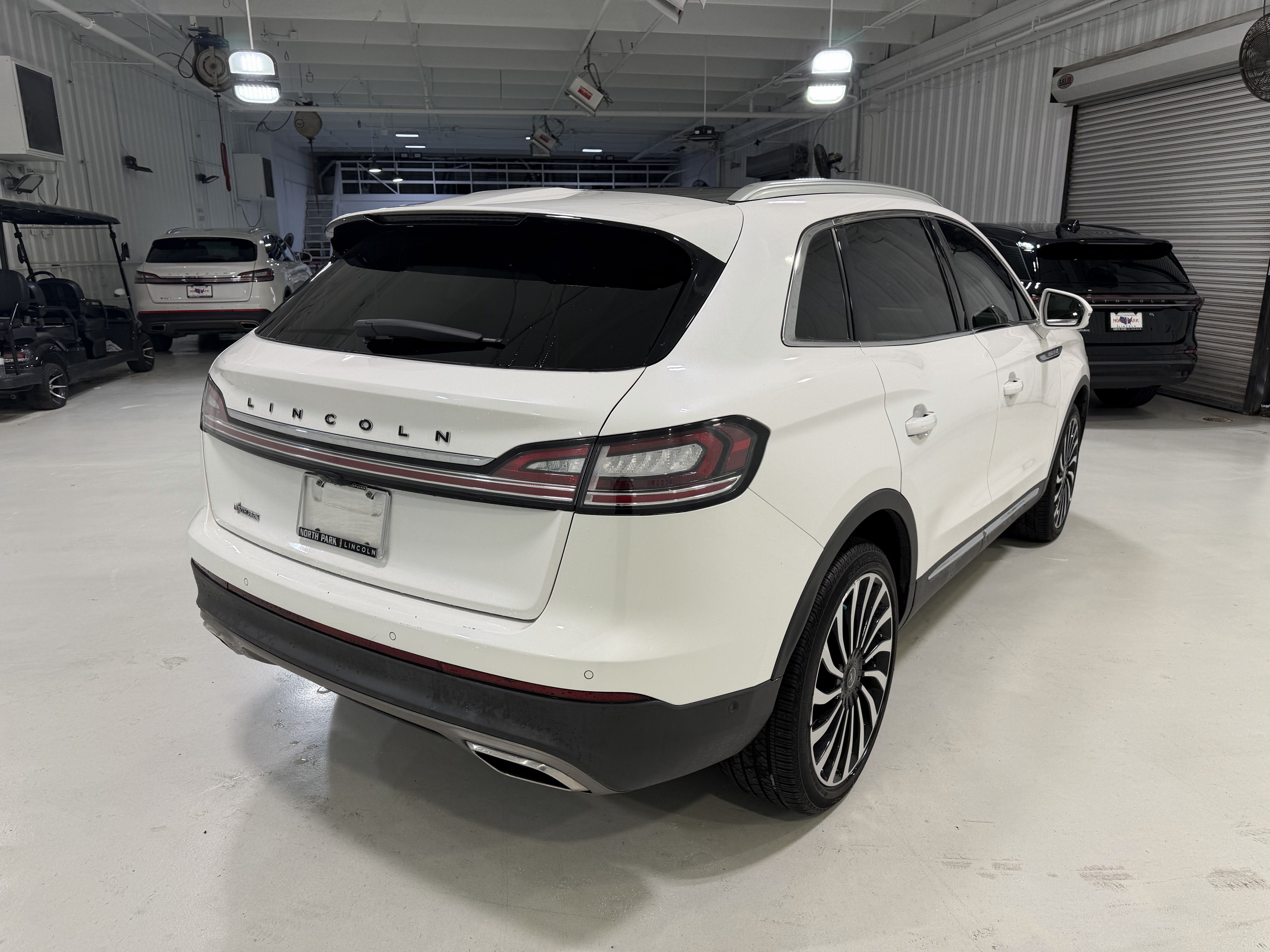 2022 Lincoln Nautilus Black Label