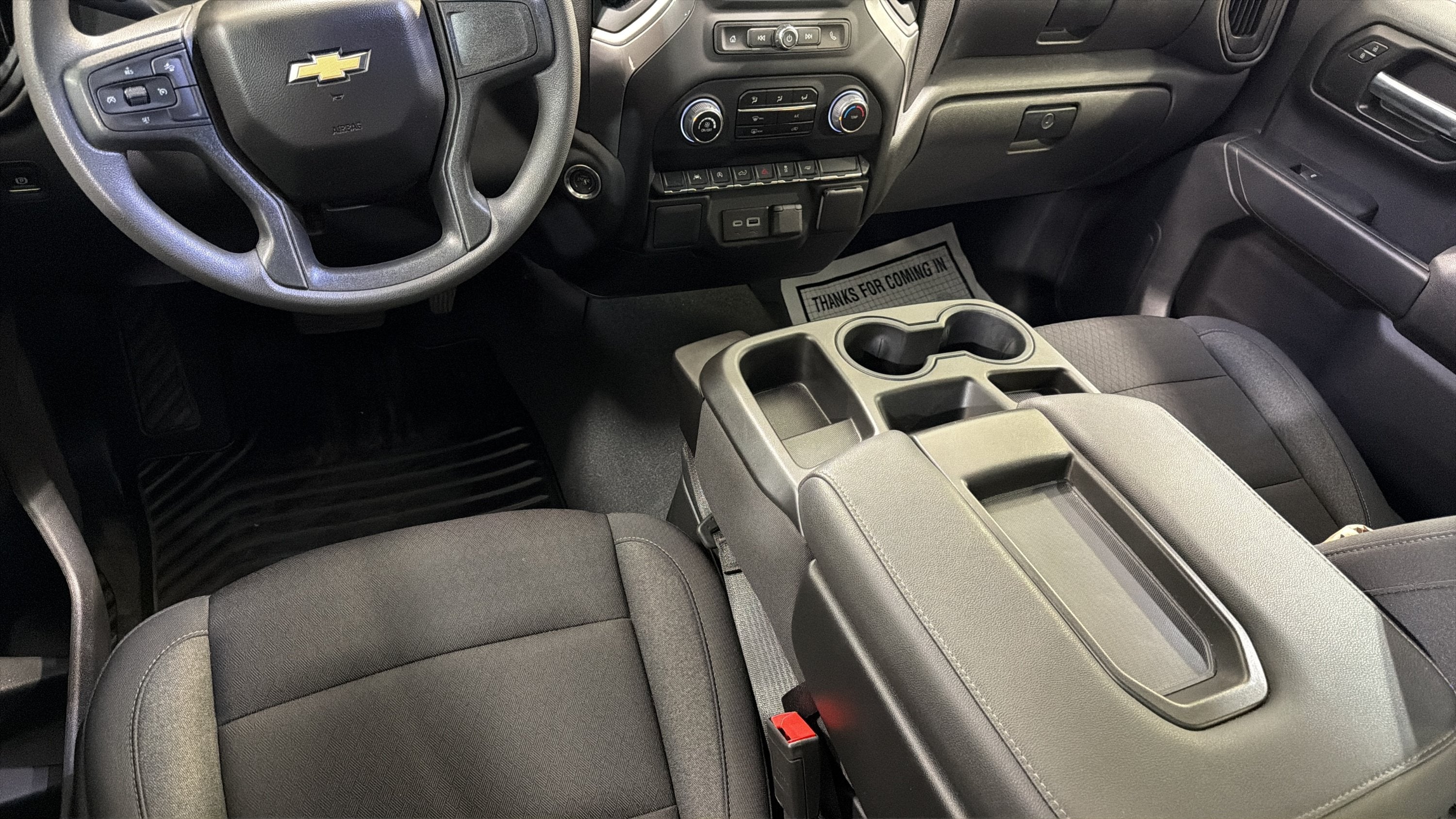 2024 Chevrolet Silverado 1500 Custom