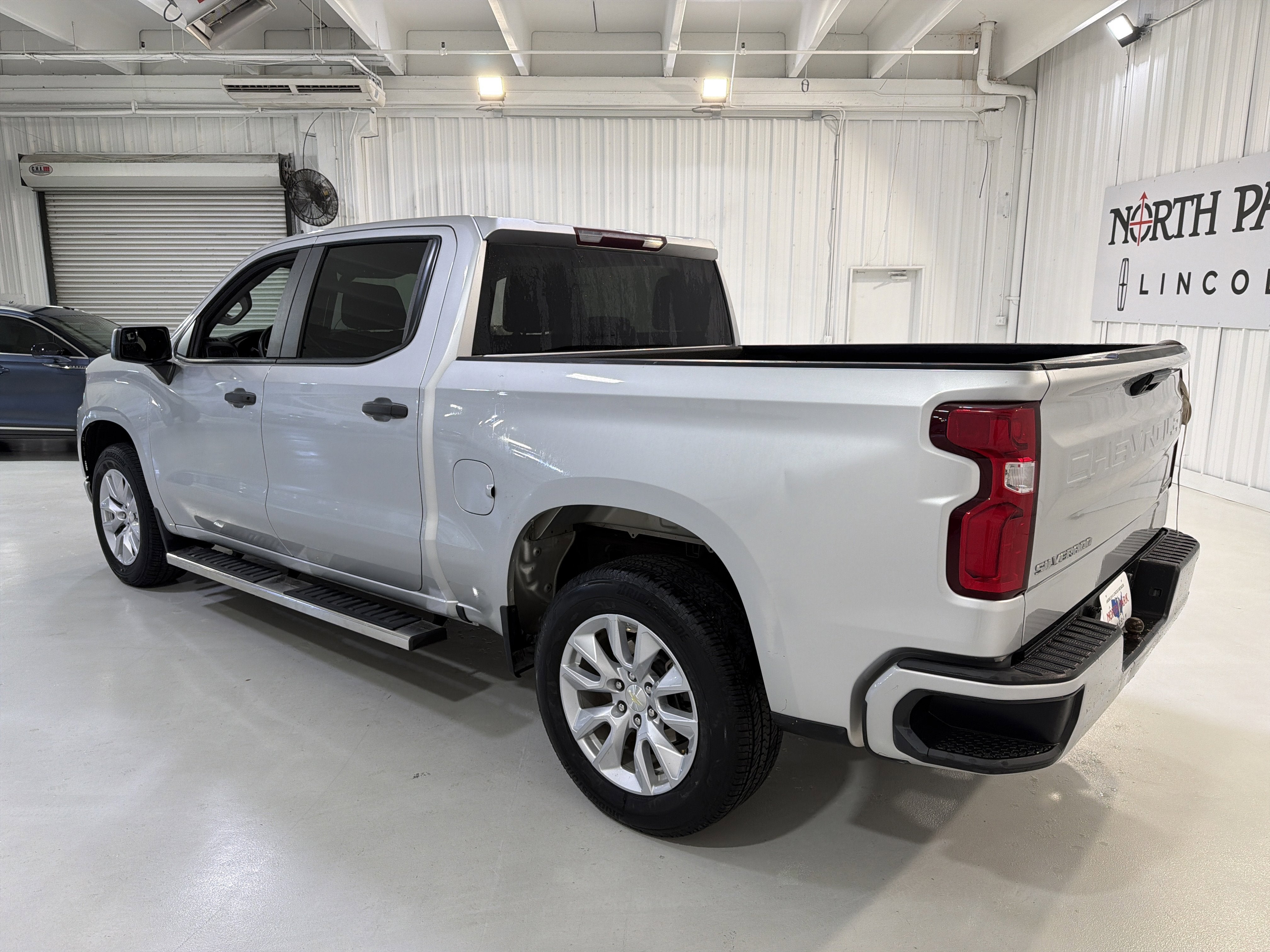 2020 Chevrolet Silverado 1500 Custom