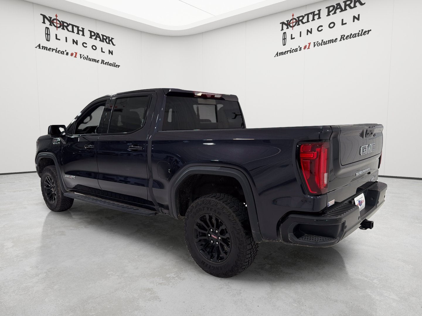 2023 GMC Sierra 1500 AT4X