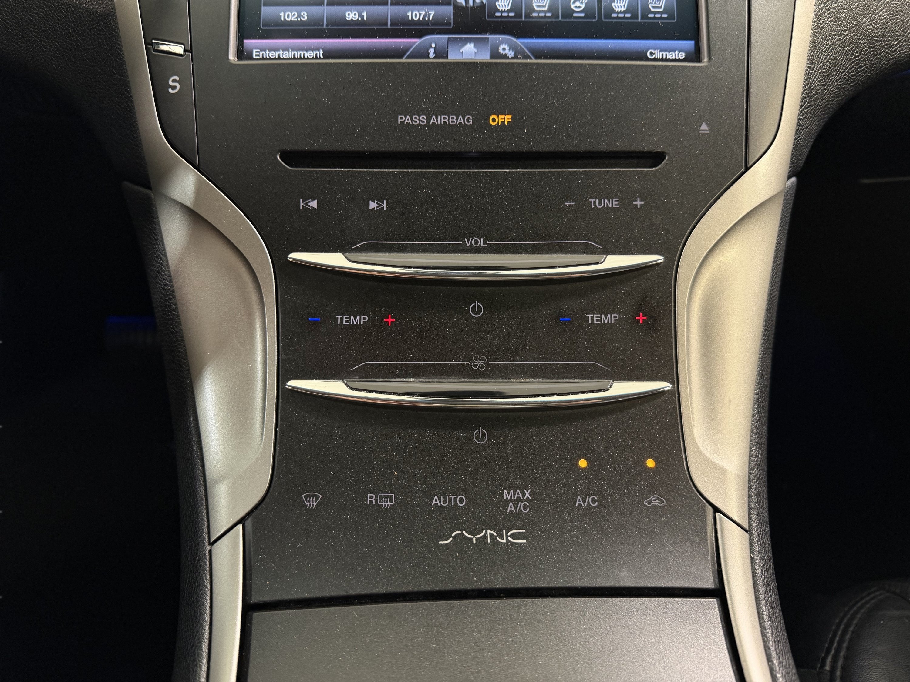 2016 Lincoln MKZ Base