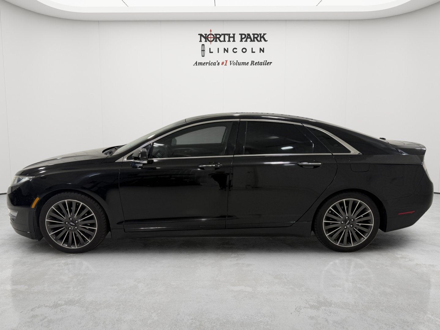 2016 Lincoln MKZ Base