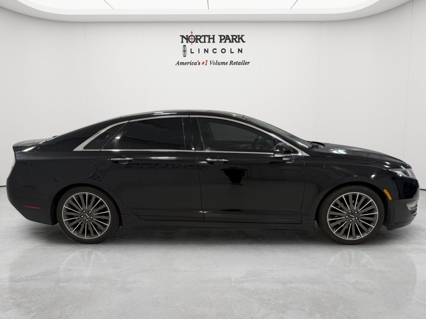 2016 Lincoln MKZ Base
