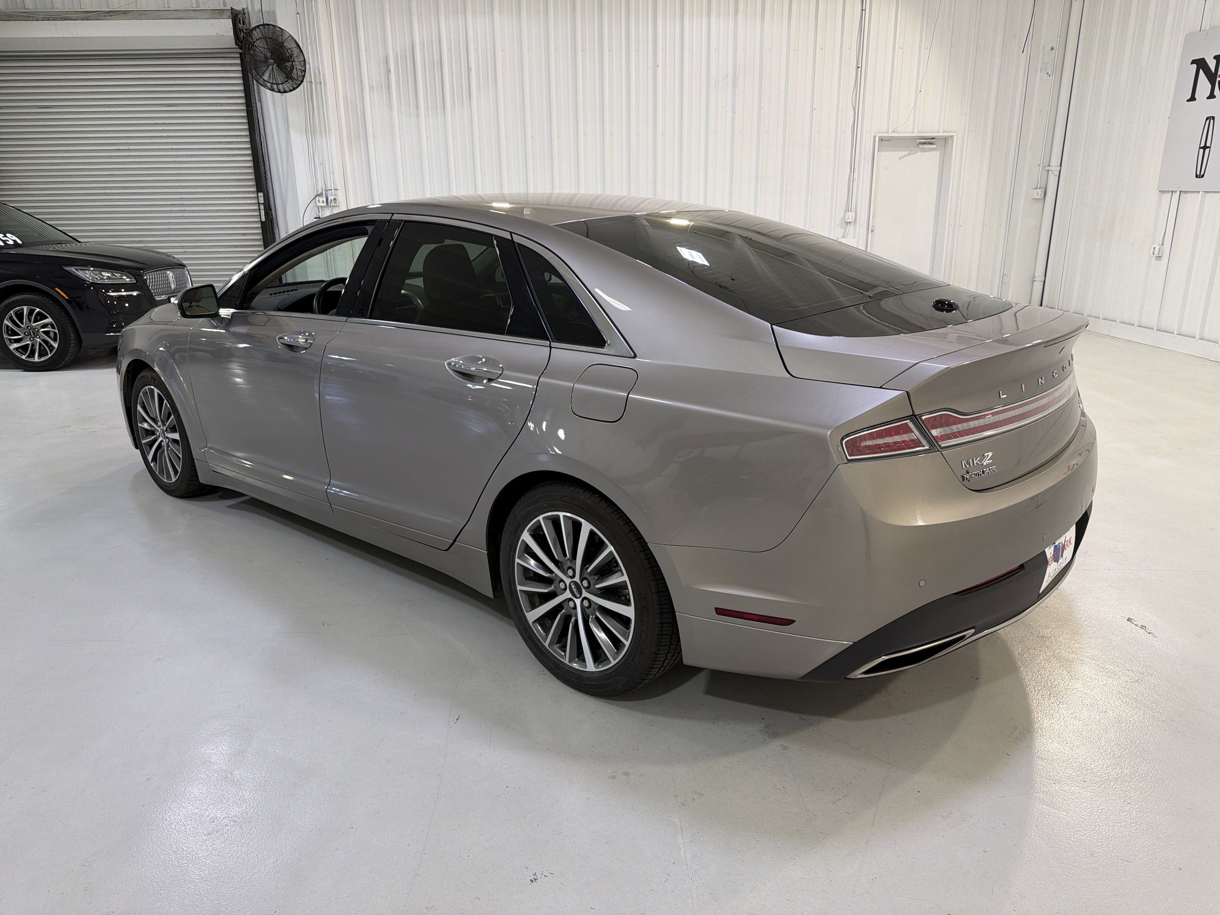2020 Lincoln MKZ Standard