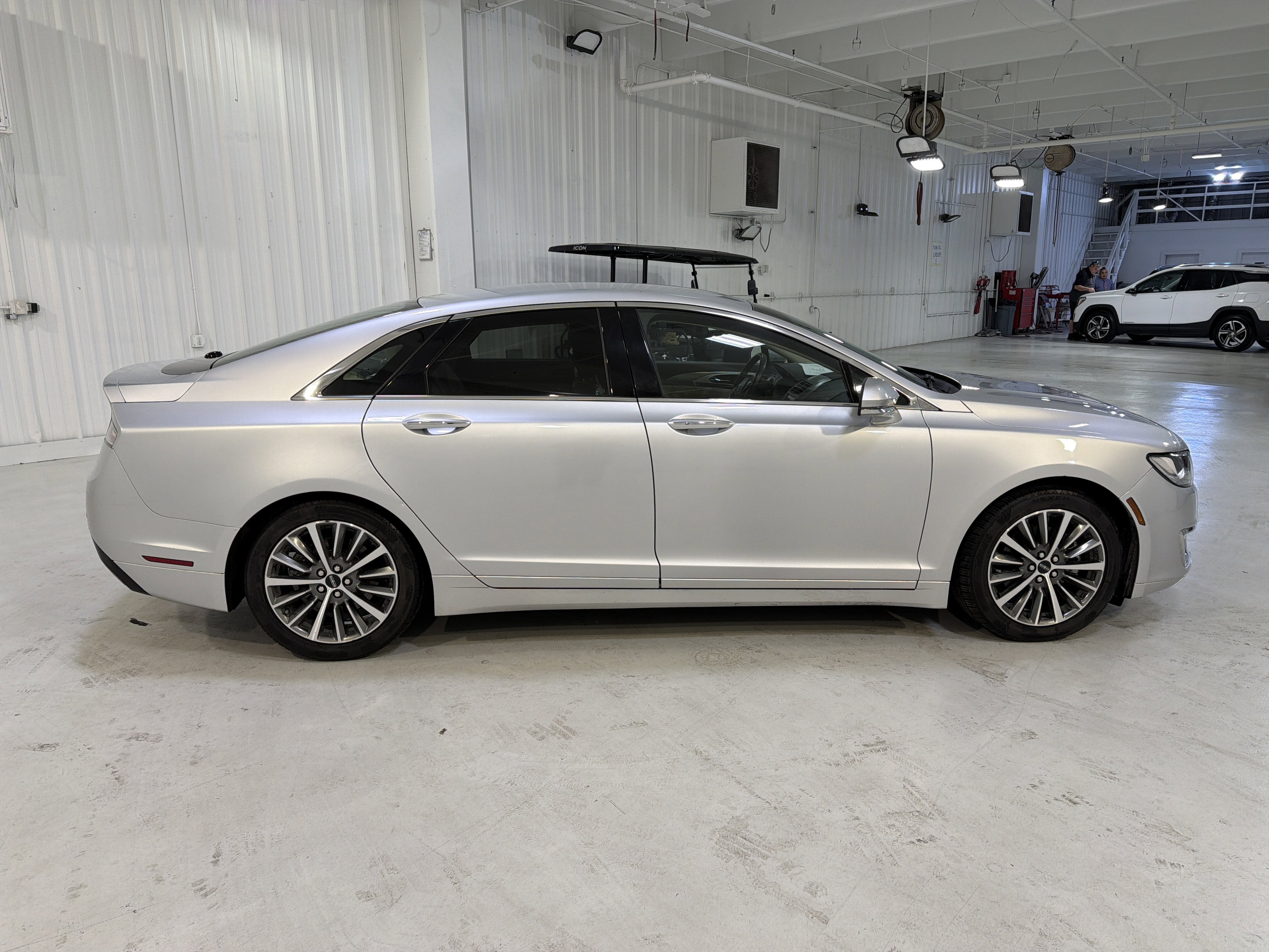 2019 Lincoln MKZ Hybrid Standard