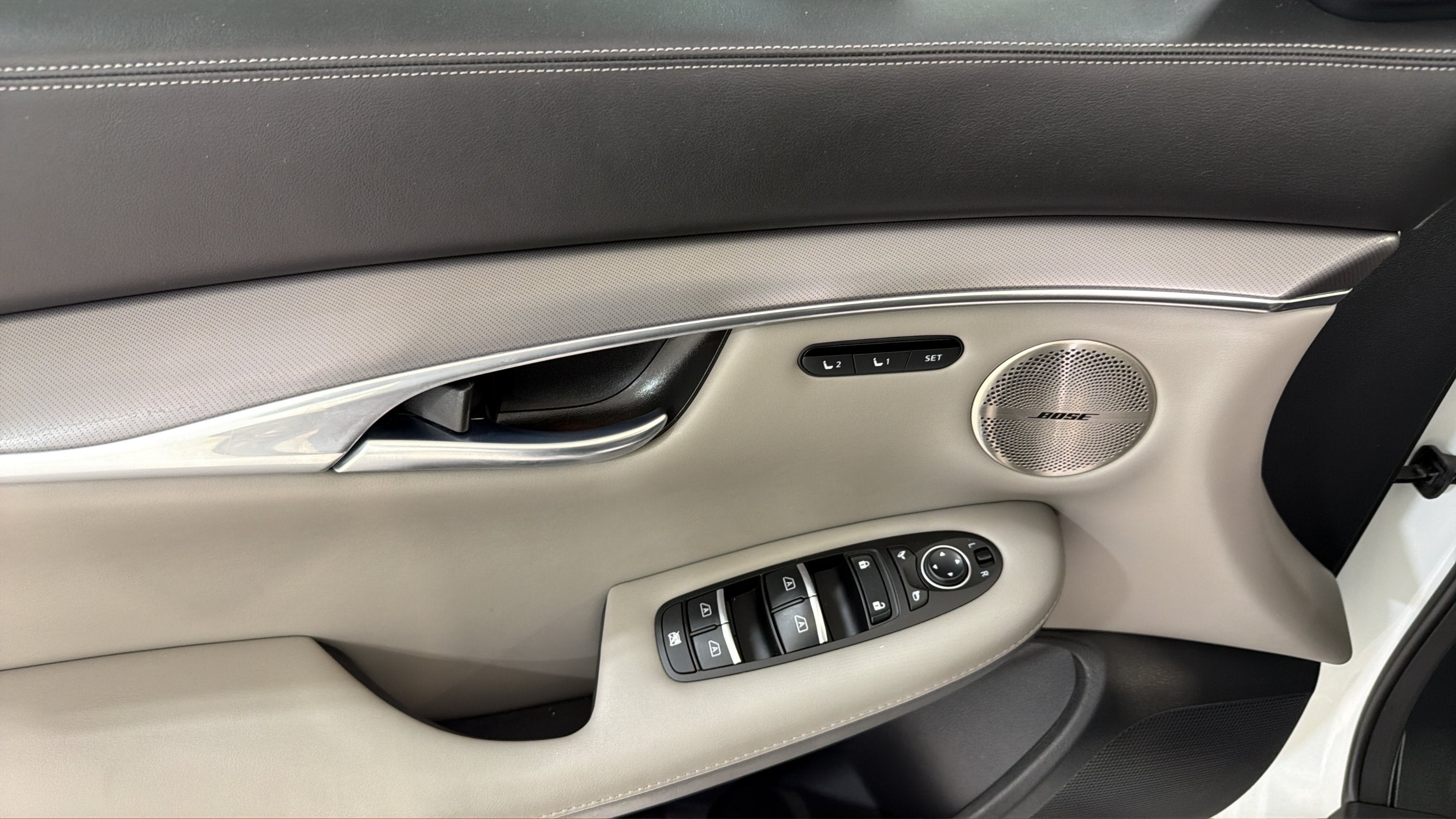 2023 INFINITI QX50 LUXE