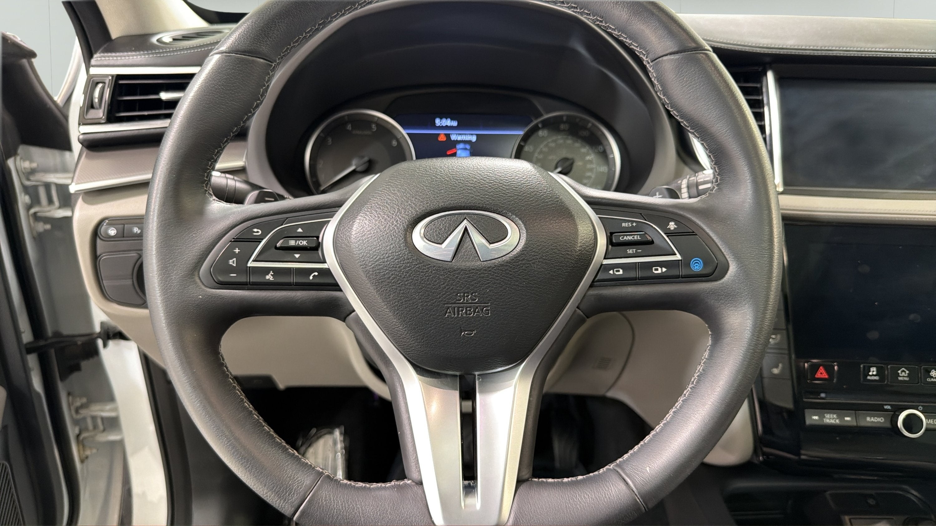 2023 INFINITI QX50 LUXE