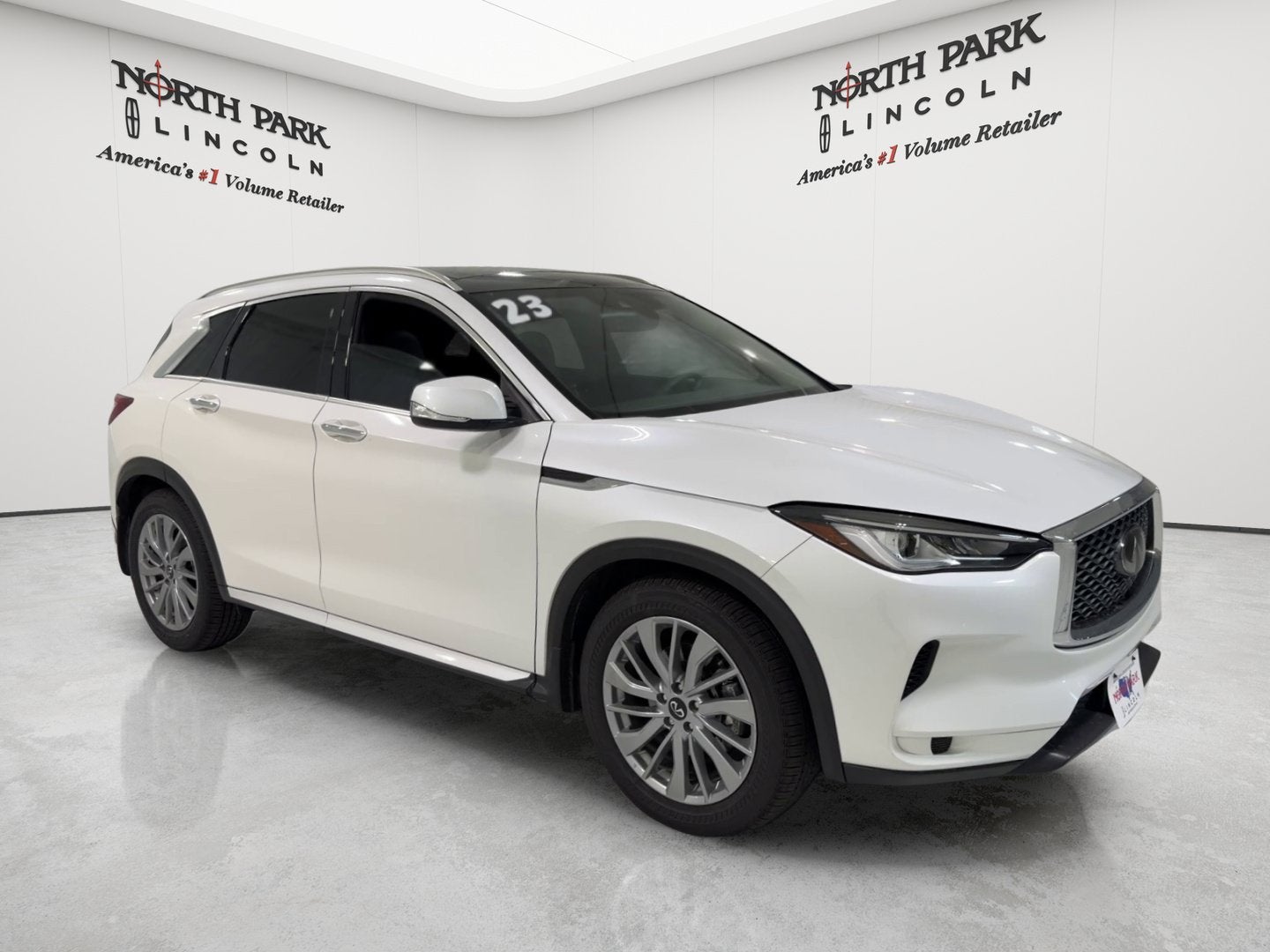 2023 INFINITI QX50 LUXE