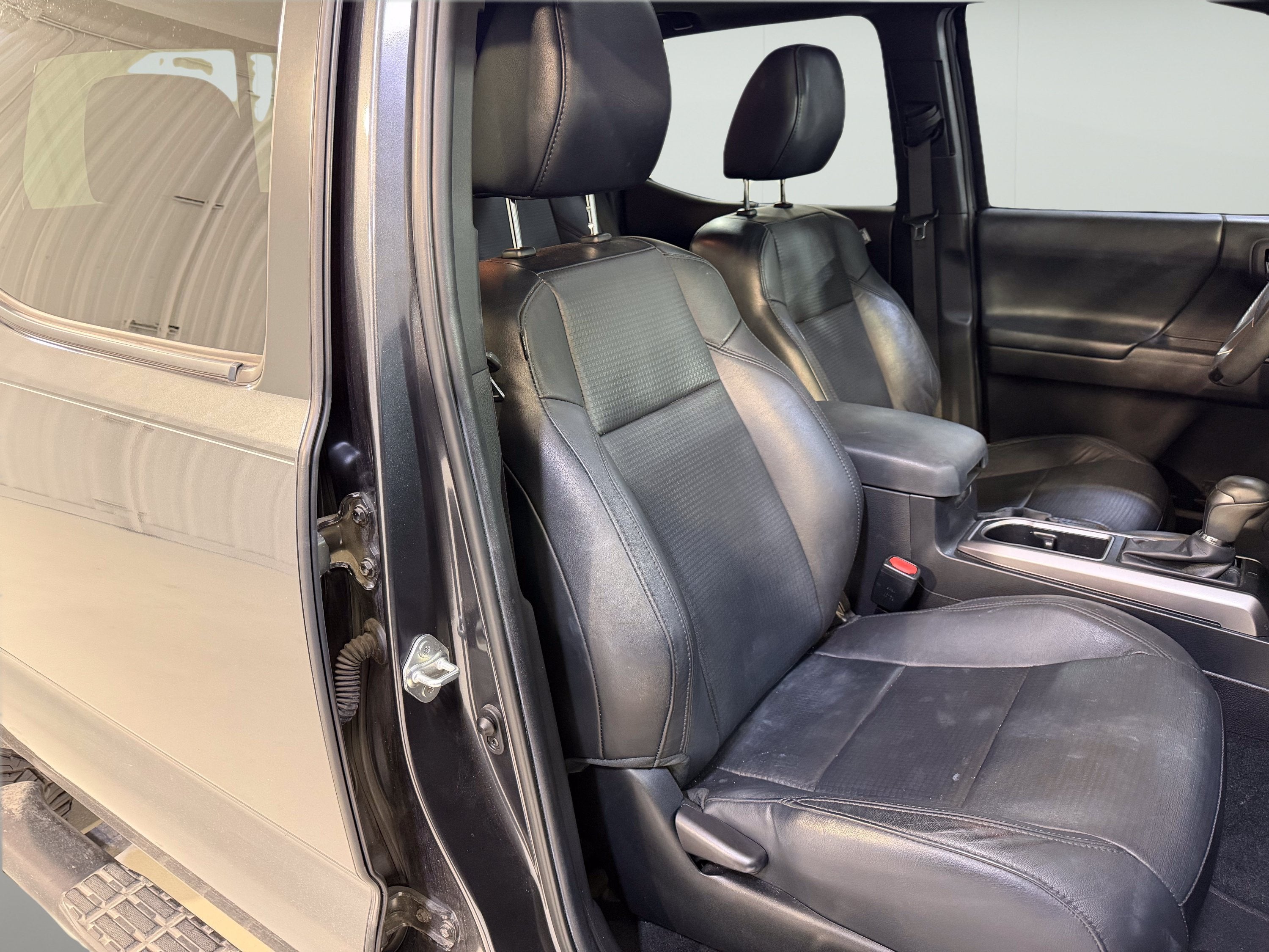 2022 Toyota Tacoma 2WD Limited