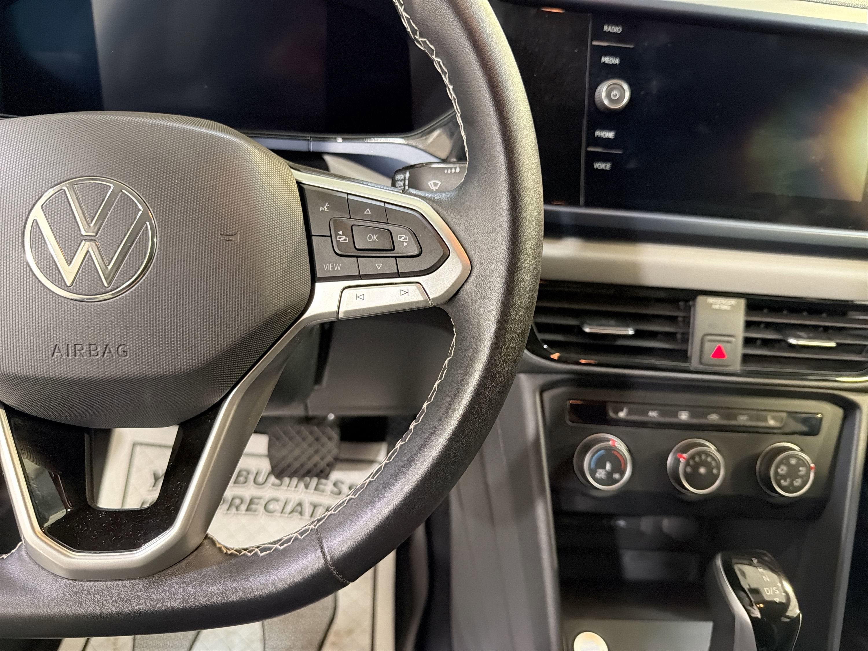 2022 Volkswagen Taos SE