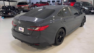 2025 Toyota Camry SE