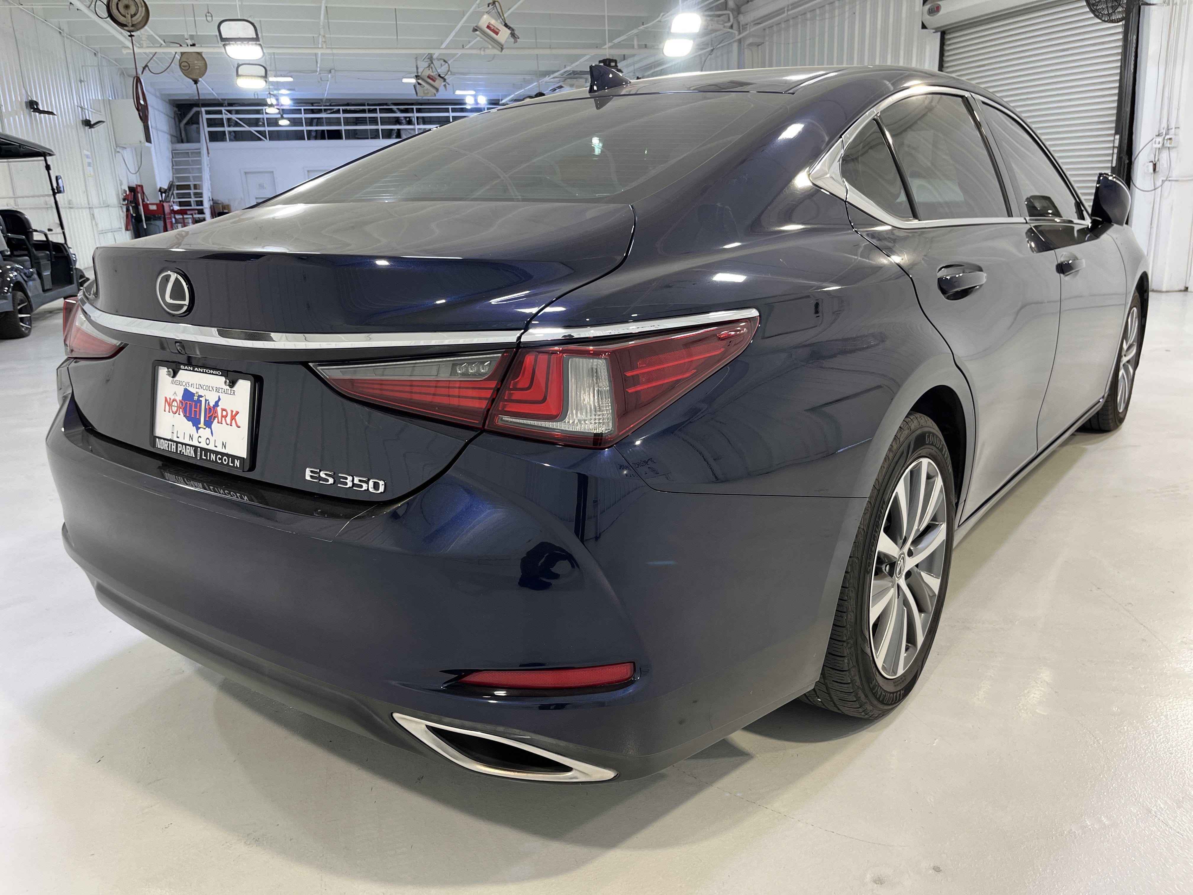2019 Lexus ES 350